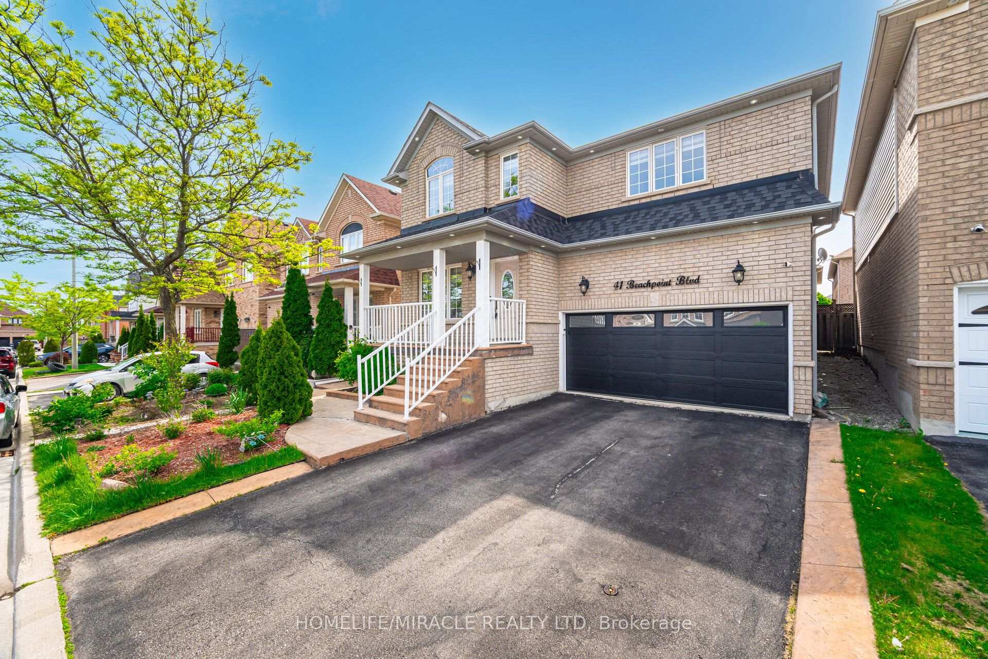 Photo 2 of Unit Upper, 41 Beachpoint Boulevard, Brampton, Fletcher's Meadow — HOMEH
