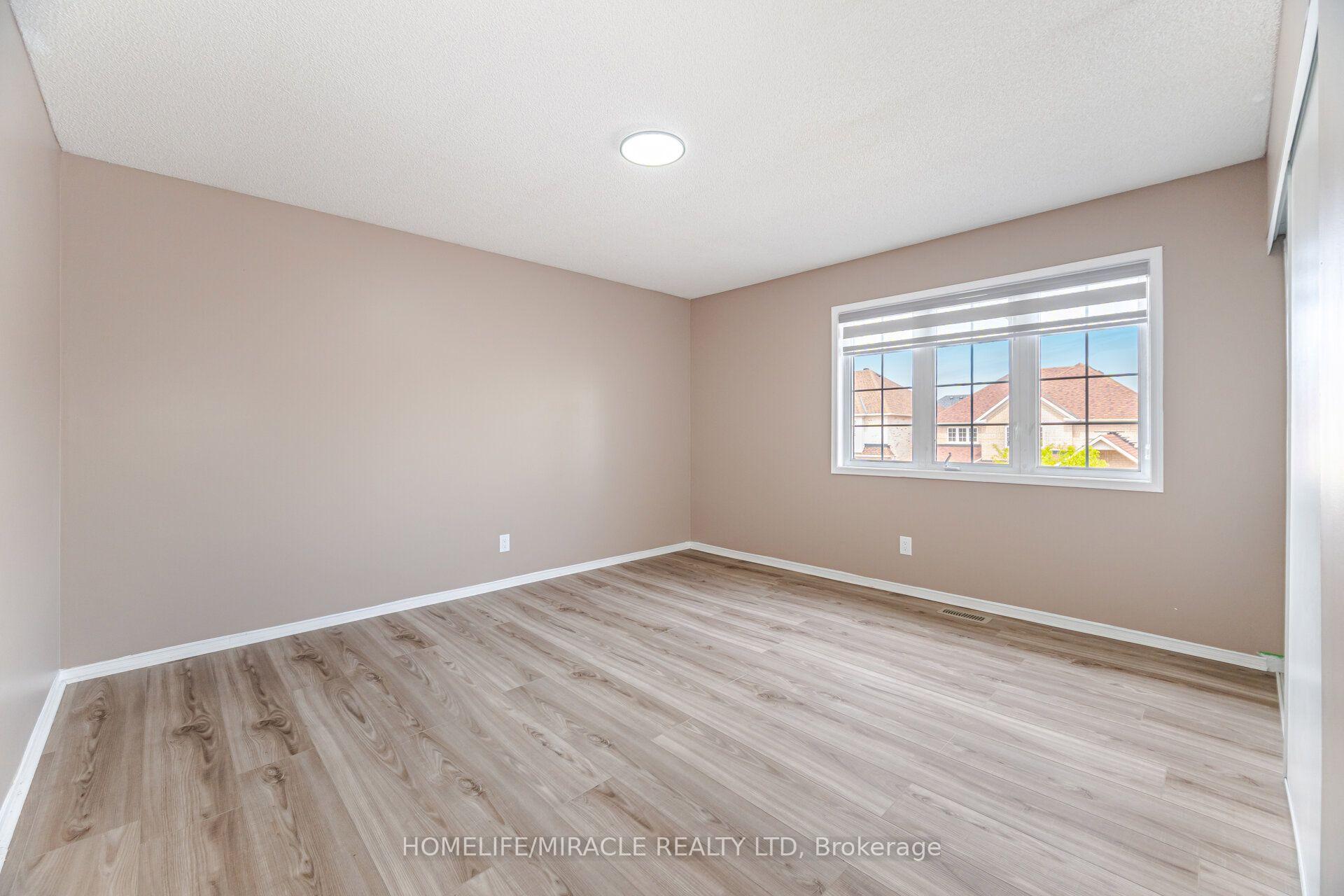 Photo 38 of Unit Upper, 41 Beachpoint Boulevard, Brampton, Fletcher's Meadow — HOMEH
