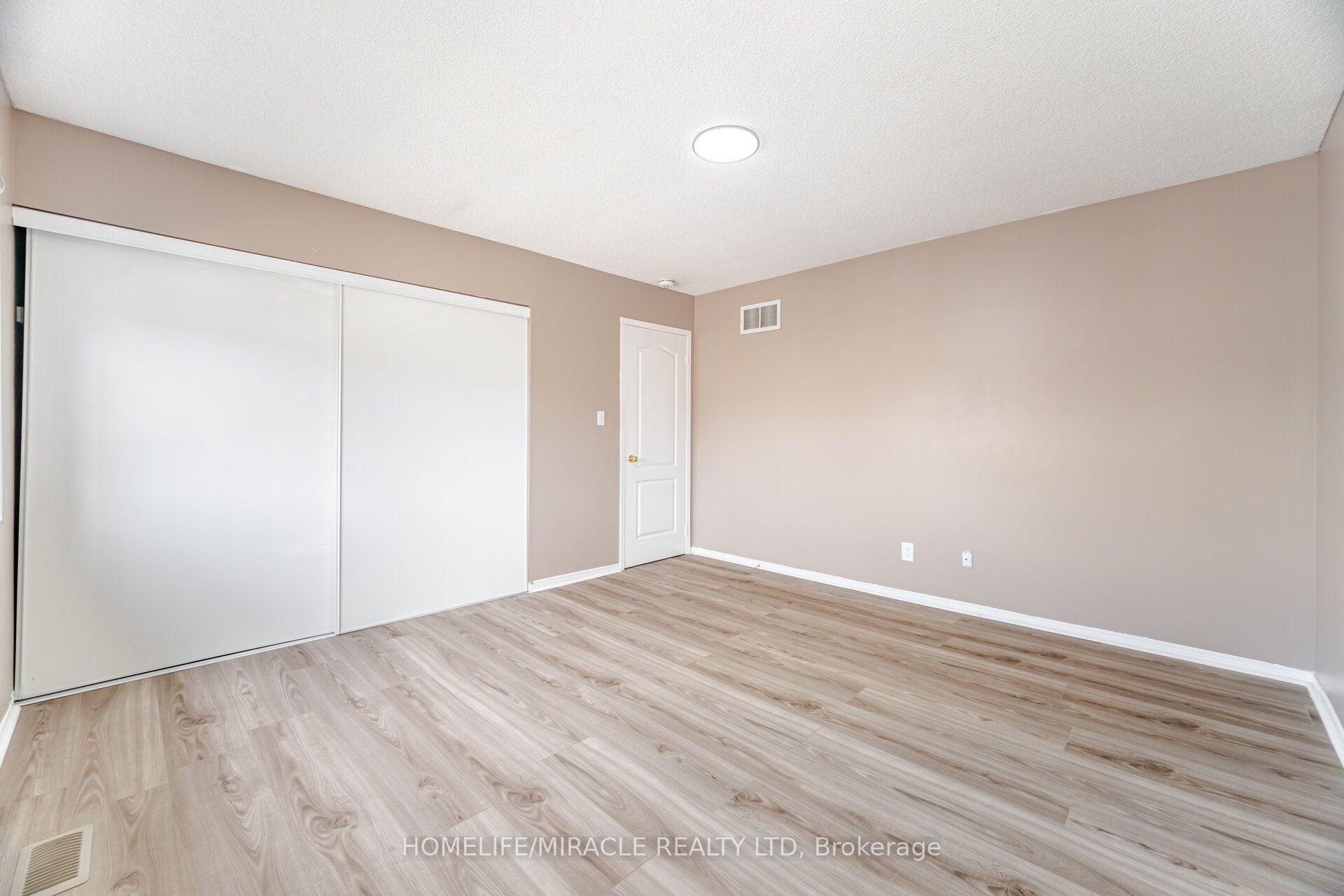 Photo 40 of Unit Upper, 41 Beachpoint Boulevard, Brampton, Fletcher's Meadow — HOMEH