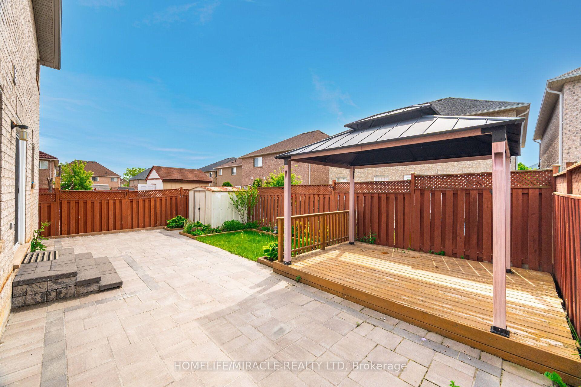 Photo 49 of Unit Upper, 41 Beachpoint Boulevard, Brampton, Fletcher's Meadow — HOMEH