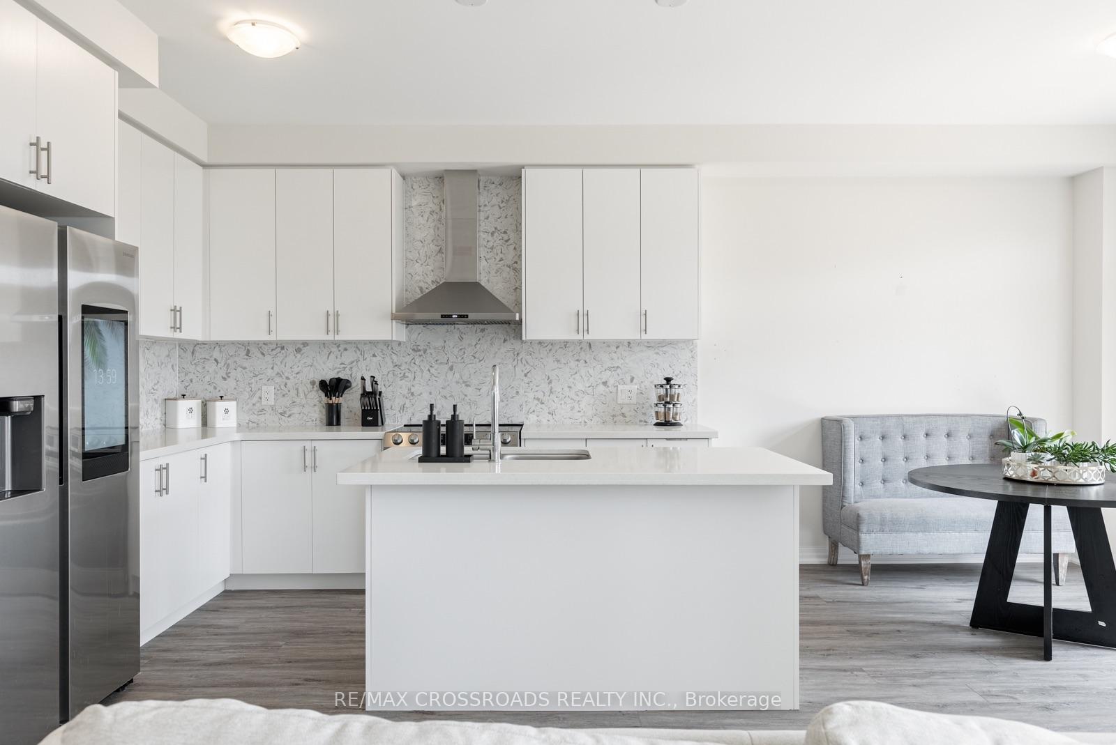 Photo 8 of 47 Ed Ewert Avenue, Clarington, Newcastle — HOMEH