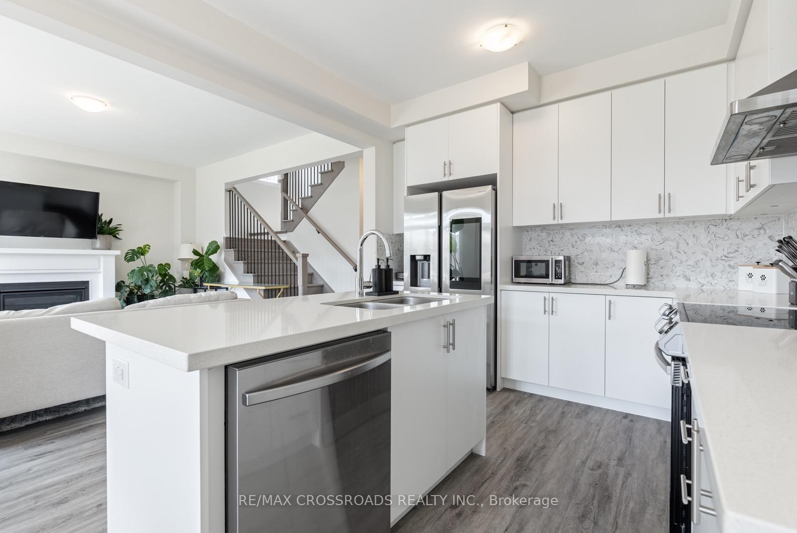 Photo 15 of 47 Ed Ewert Avenue, Clarington, Newcastle — HOMEH