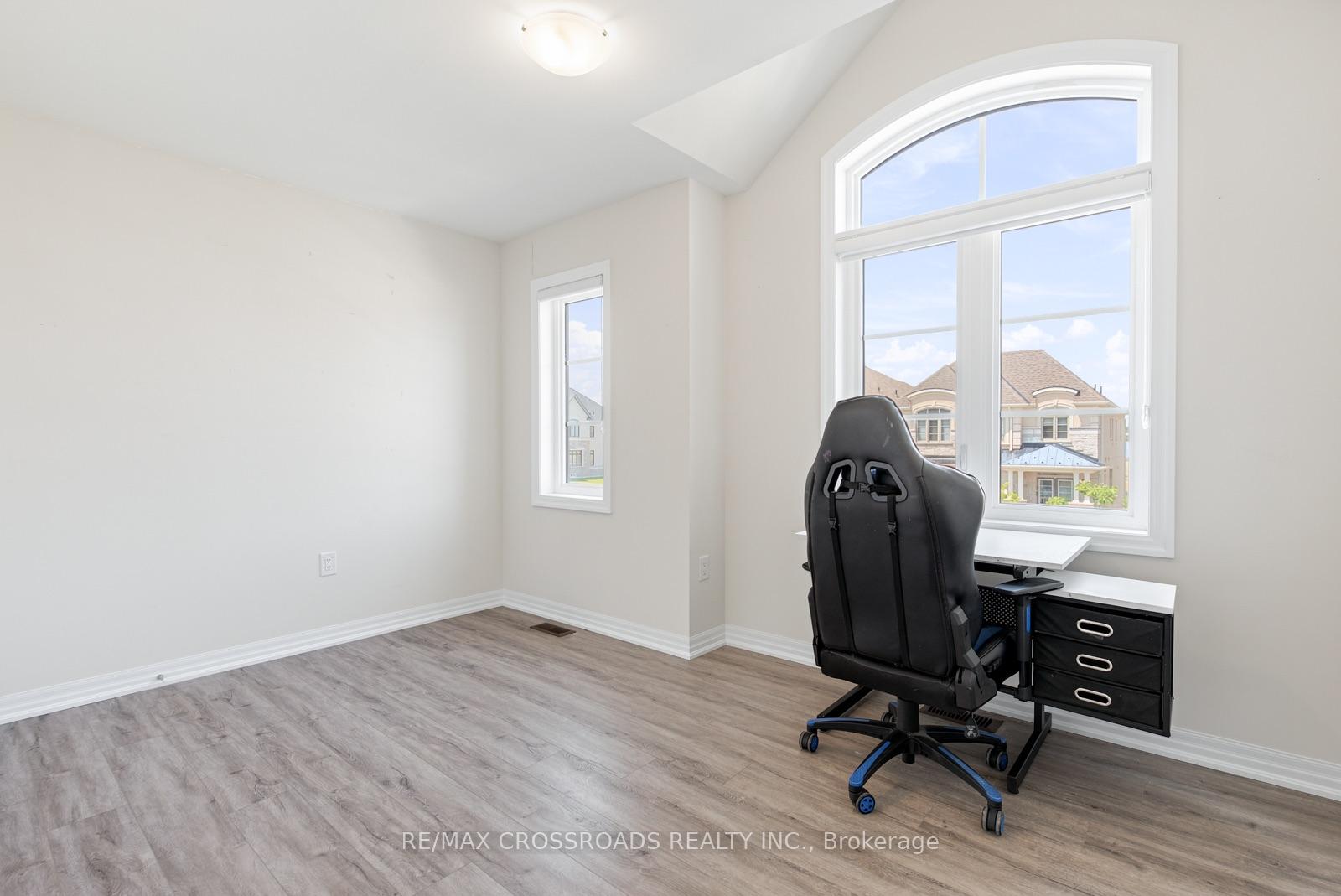 Photo 27 of 47 Ed Ewert Avenue, Clarington, Newcastle — HOMEH