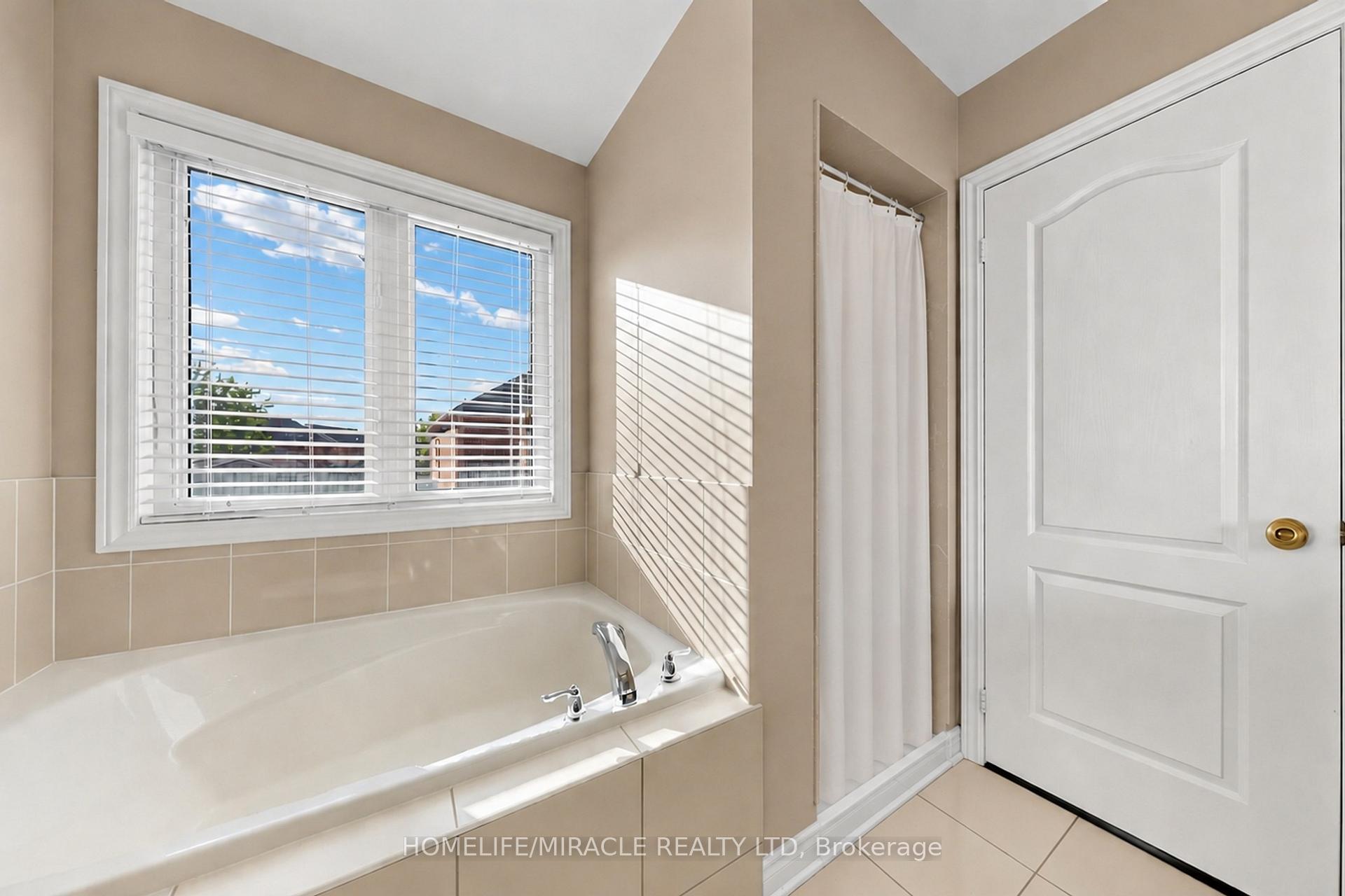 Photo 27 of 159 Weston Drive, Milton, Scott — HOMEH