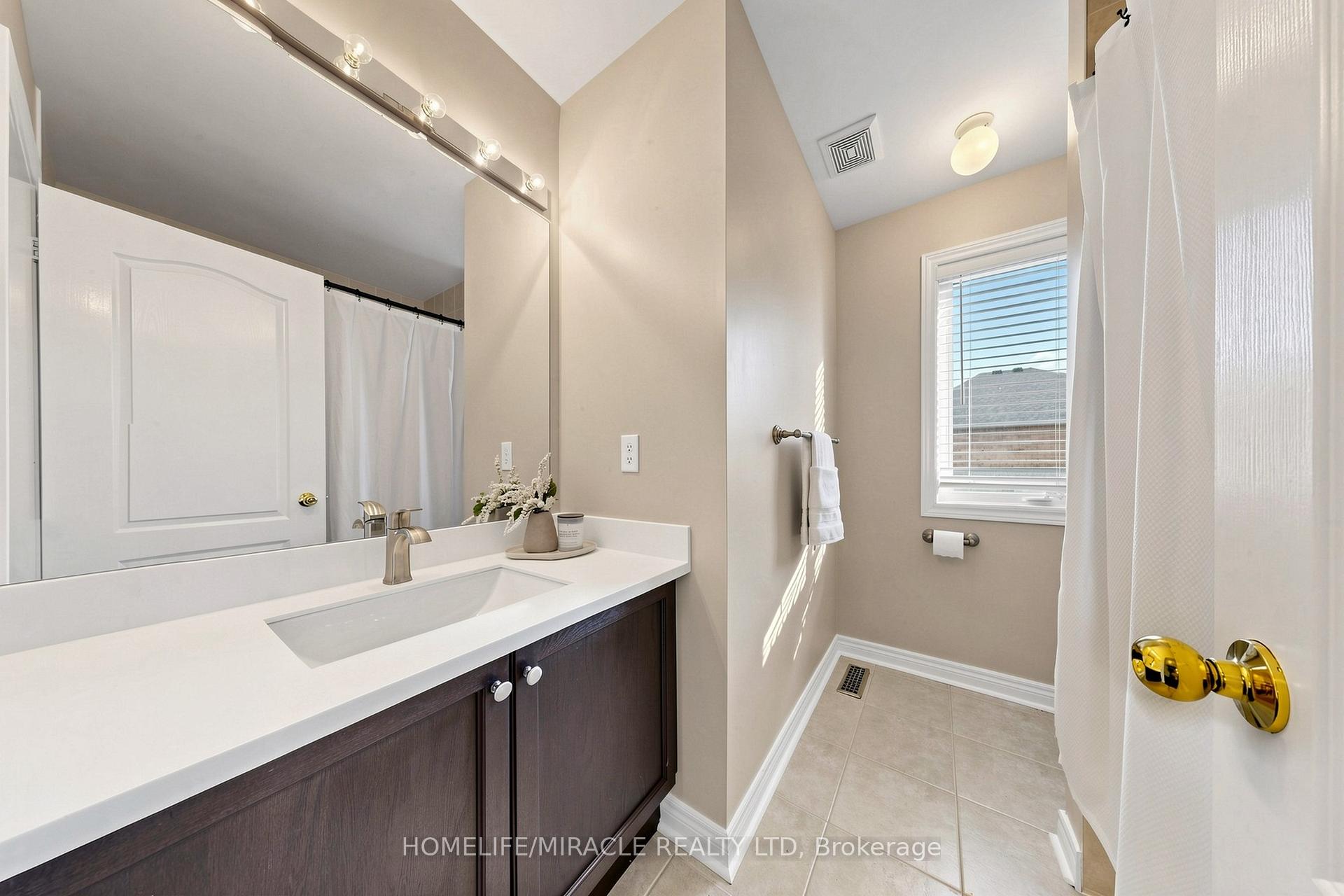 Photo 32 of 159 Weston Drive, Milton, Scott — HOMEH