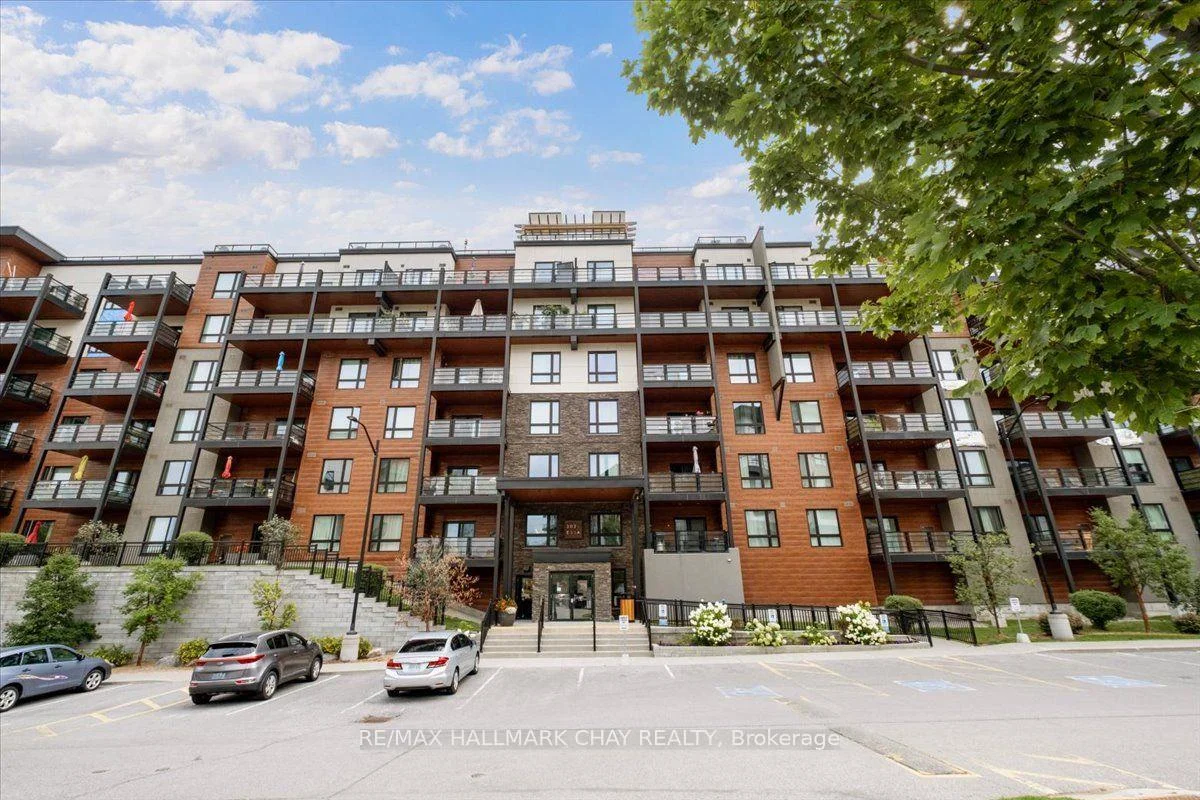 Photo of Unit 203, 302 Essa Road