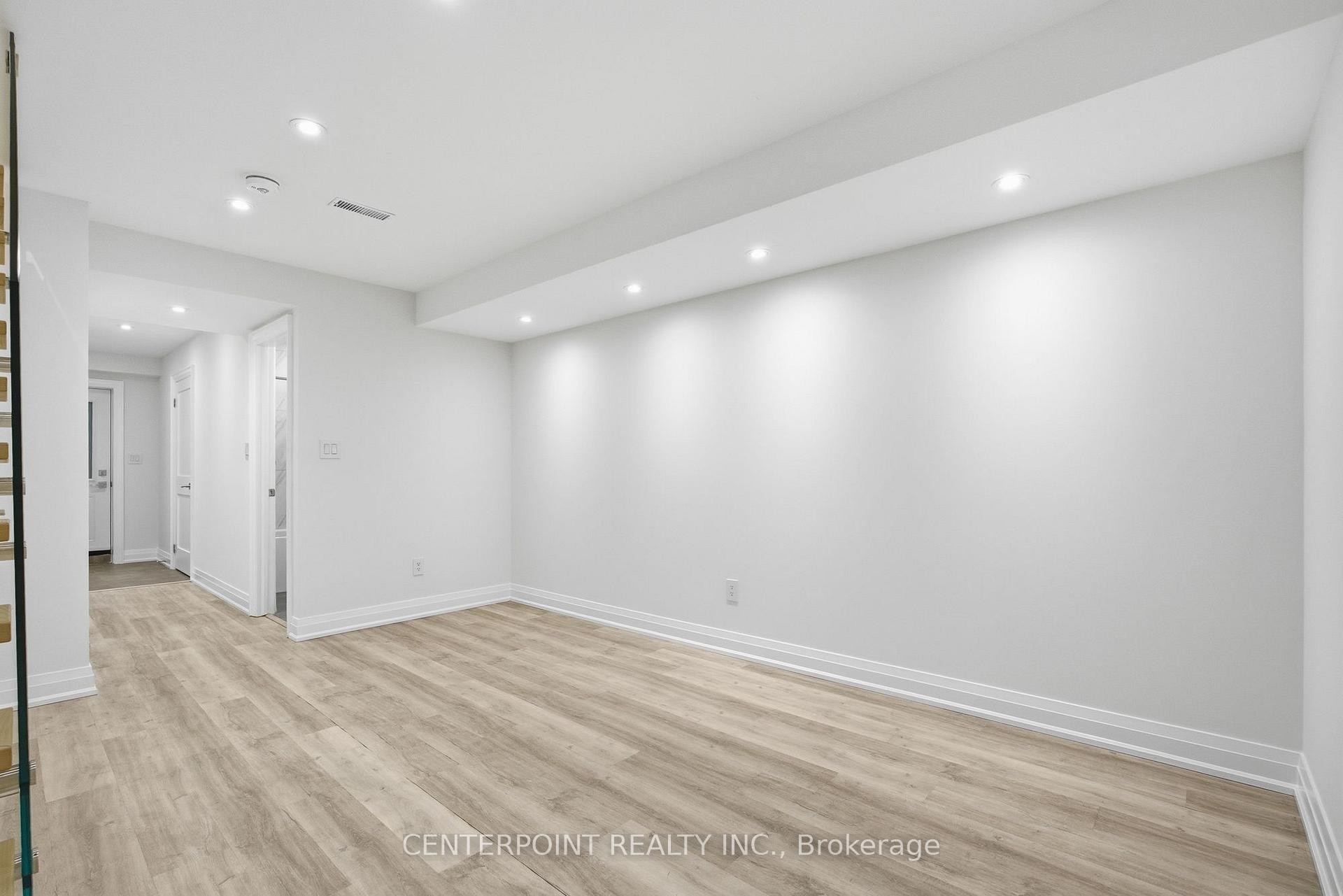 Photo 33 of 69 Muriel Avenue, Toronto, Danforth — HOMEH