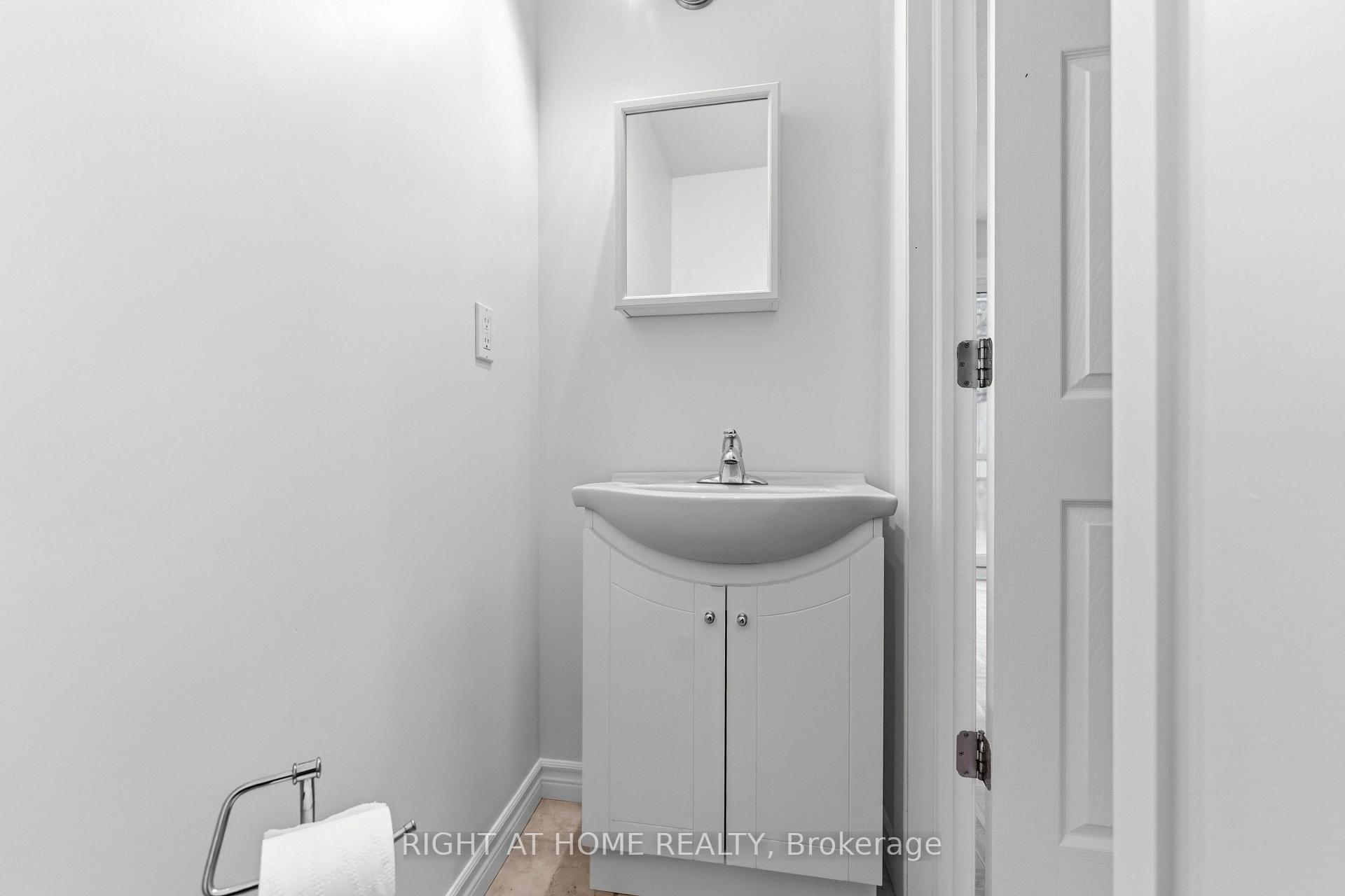 Photo 17 of 73 Hobart Crescent, Ottawa, Sheahan Estates/Trend Village — HOMEH