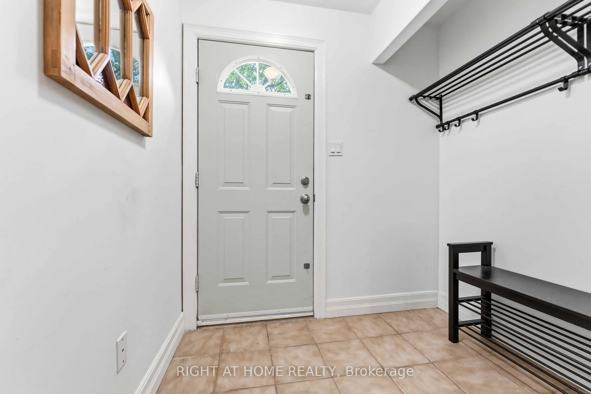 Photo 6 of 73 Hobart Crescent, Ottawa, Sheahan Estates/Trend Village — HOMEH
