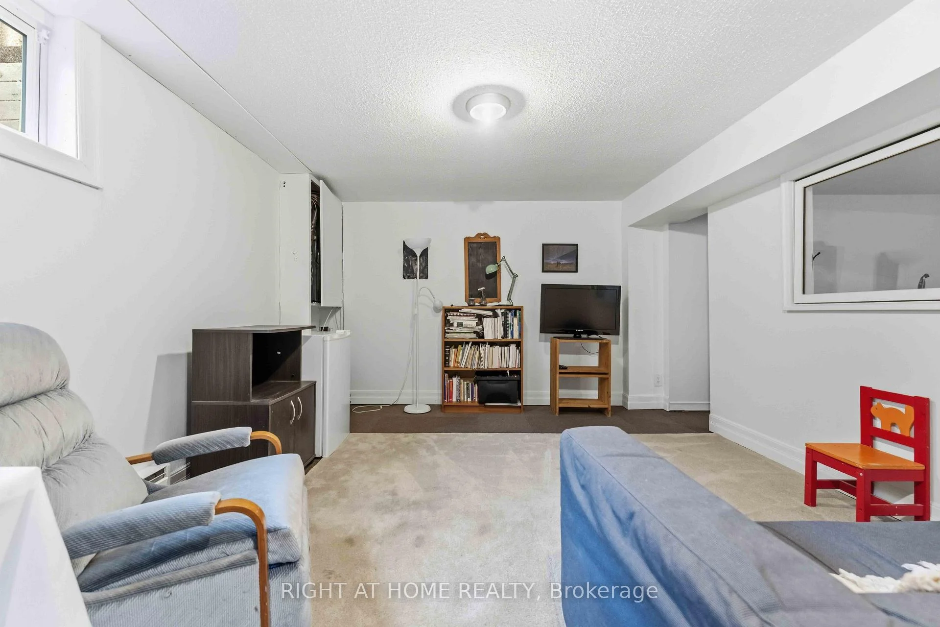 Photo 54 of 73 Hobart Crescent, Ottawa, Sheahan Estates/Trend Village — HOMEH