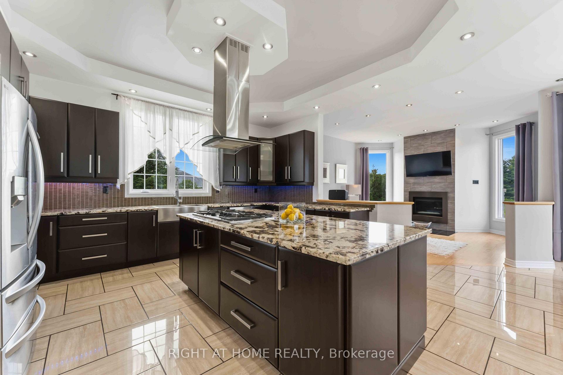 Photo 10 of 1607 Landel Drive, Ottawa, Kanata - Rural Kanata (Central) — HOMEH