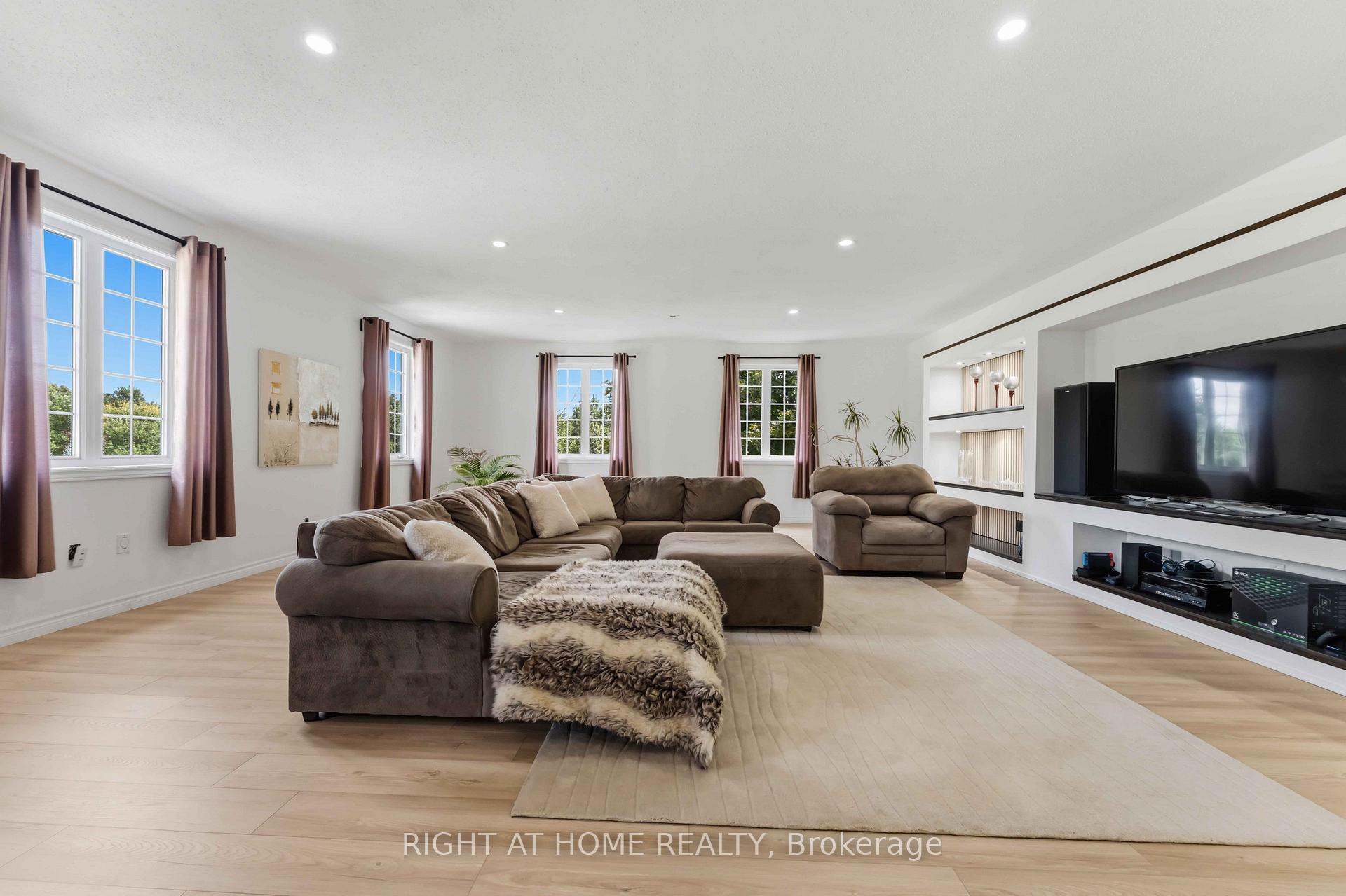 Photo 35 of 1607 Landel Drive, Ottawa, Kanata - Rural Kanata (Central) — HOMEH