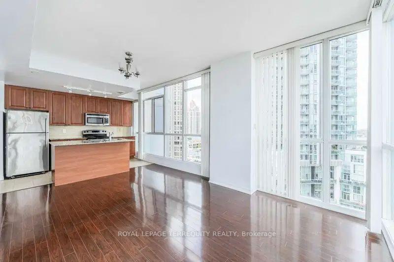 Photo 8 of Unit 1505, 225 Webb Drive, Mississauga, City Centre — HOMEH