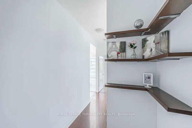 Photo 11 of Unit 1505, 225 Webb Drive, Mississauga, City Centre — HOMEH