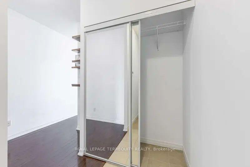 Photo 13 of Unit 1505, 225 Webb Drive, Mississauga, City Centre — HOMEH