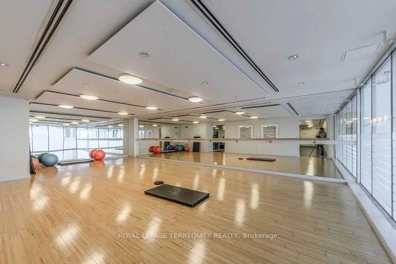 Photo 14 of Unit 1505, 225 Webb Drive, Mississauga, City Centre — HOMEH