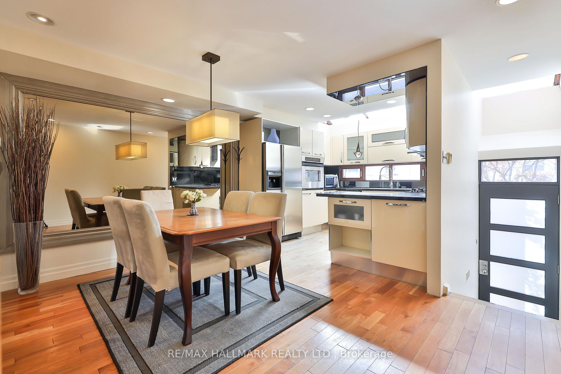 Photo 3 of 30A Bishop Street, Toronto, The Annex — HOMEH