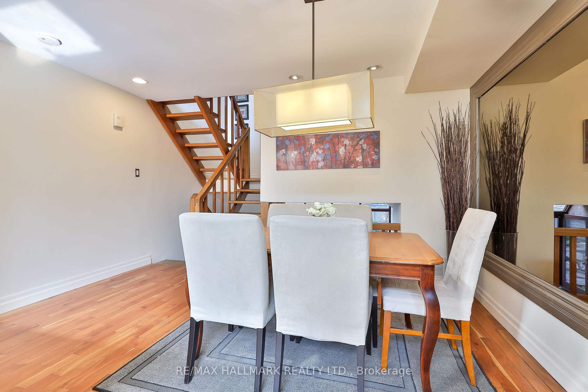 Photo 4 of 30A Bishop Street, Toronto, The Annex — HOMEH