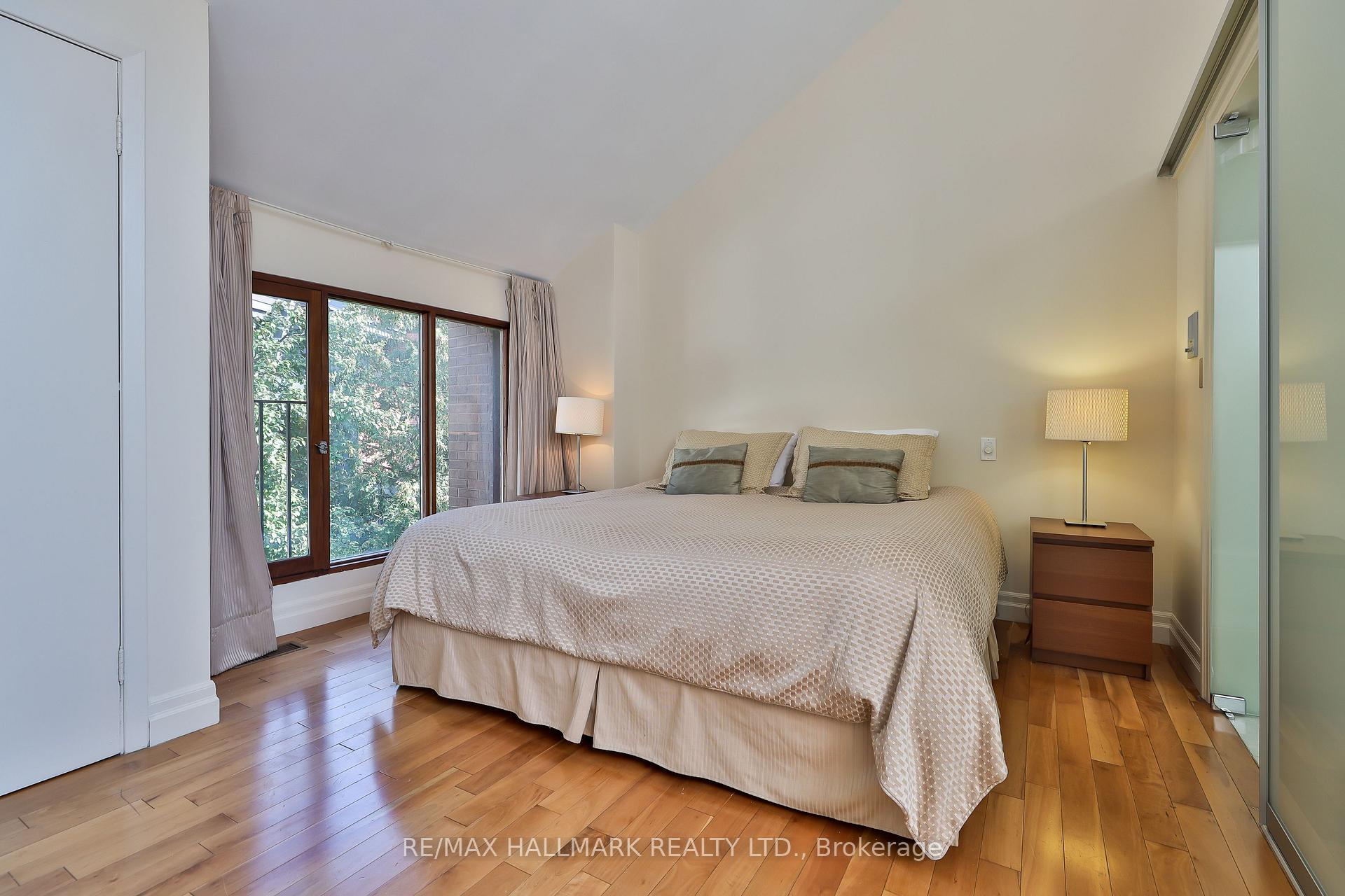 Photo 15 of 30A Bishop Street, Toronto, The Annex — HOMEH