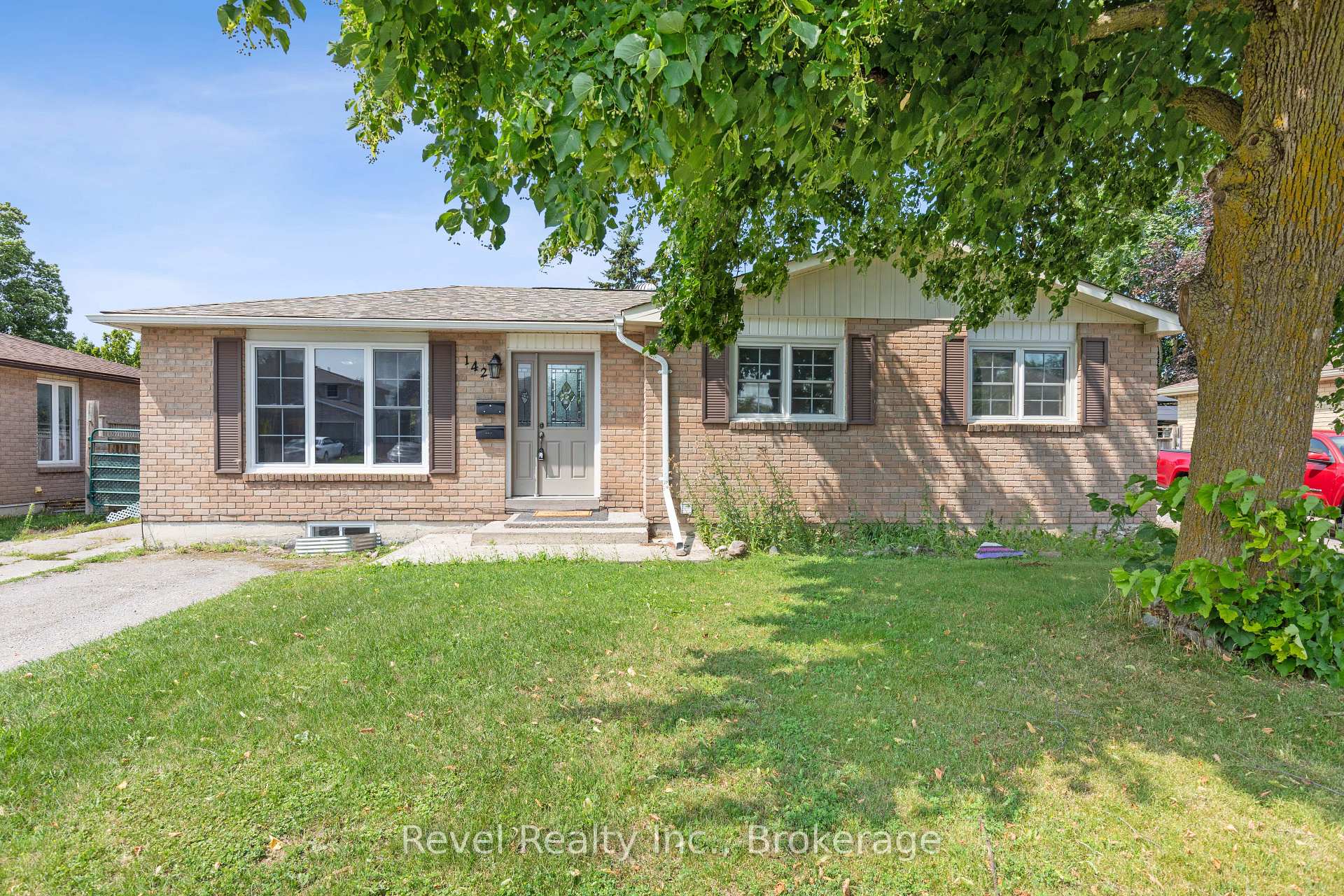 Photo 1 of 142 Sanderling Crescent, Kawartha Lakes, Lindsay — HOMEH