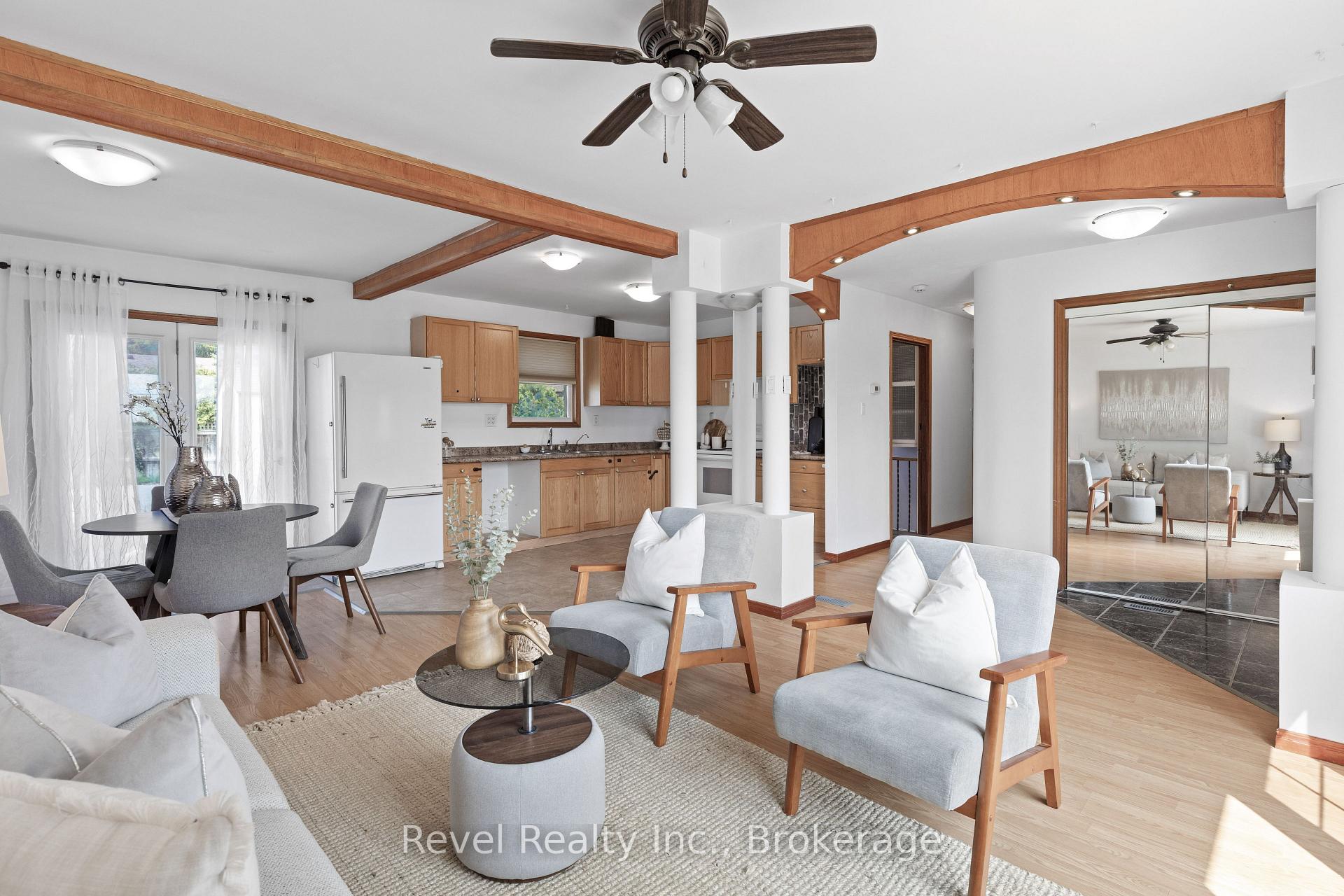 Photo 9 of 142 Sanderling Crescent, Kawartha Lakes, Lindsay — HOMEH