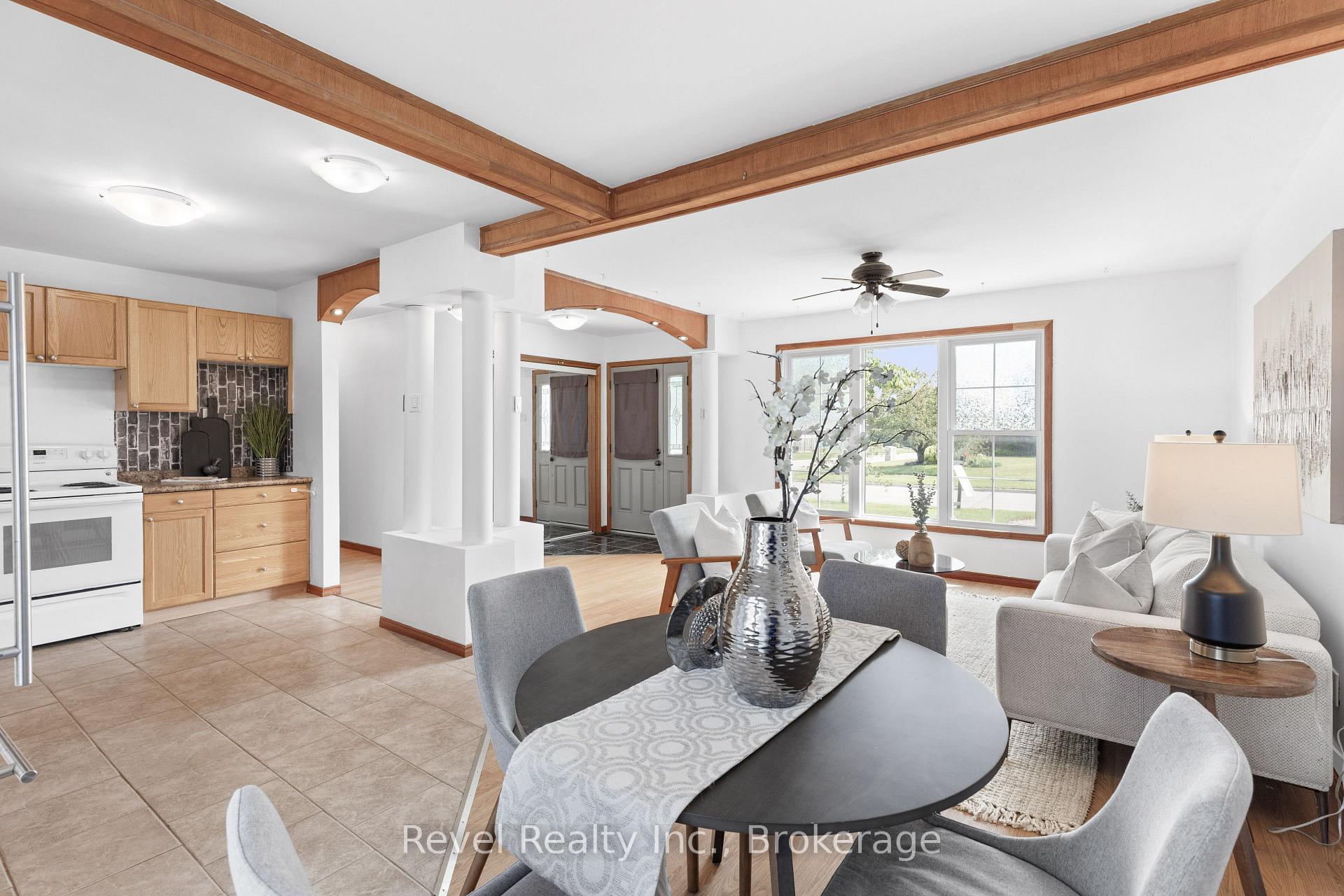 Photo 15 of 142 Sanderling Crescent, Kawartha Lakes, Lindsay — HOMEH