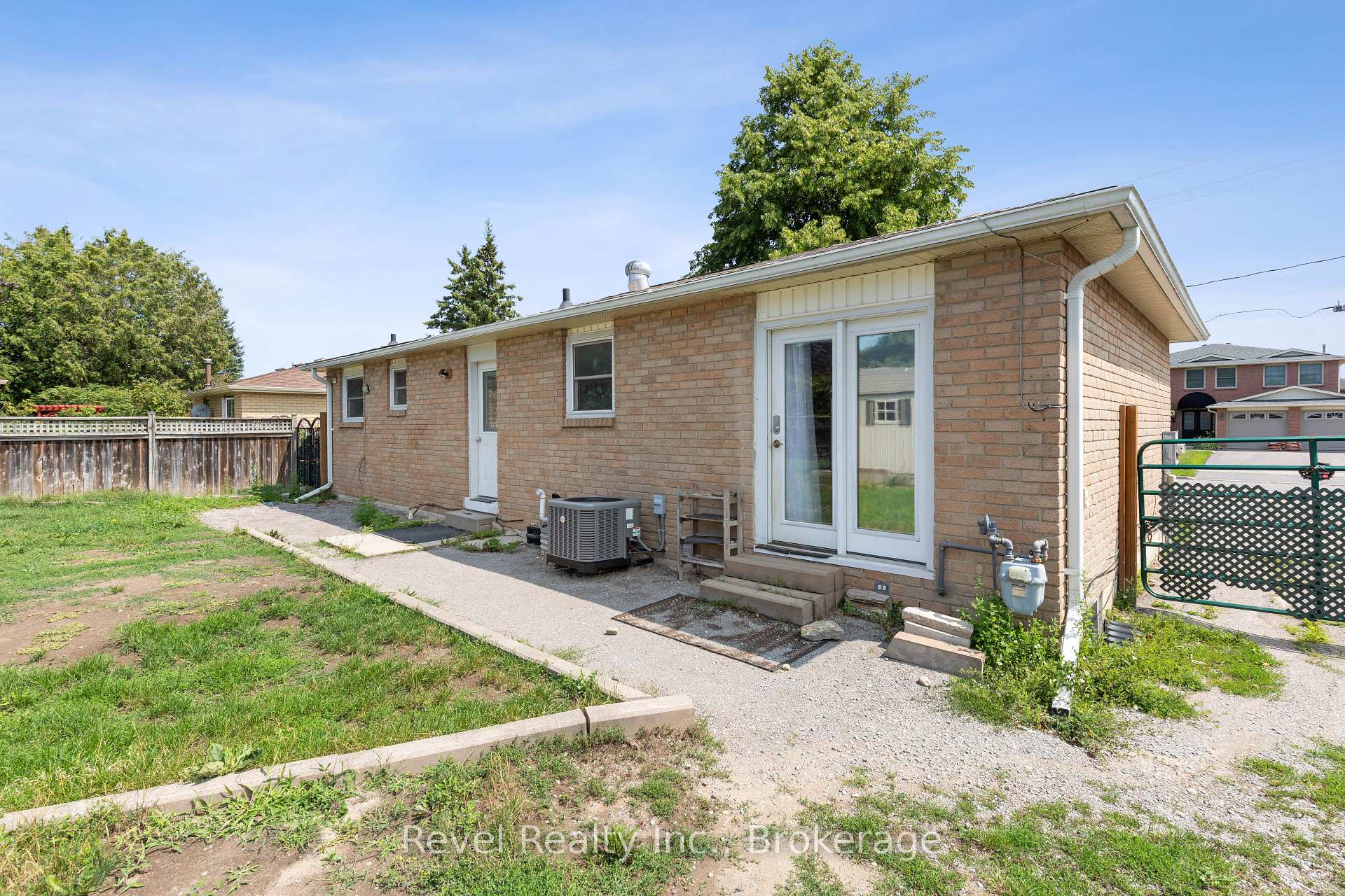 Photo 46 of 142 Sanderling Crescent, Kawartha Lakes, Lindsay — HOMEH