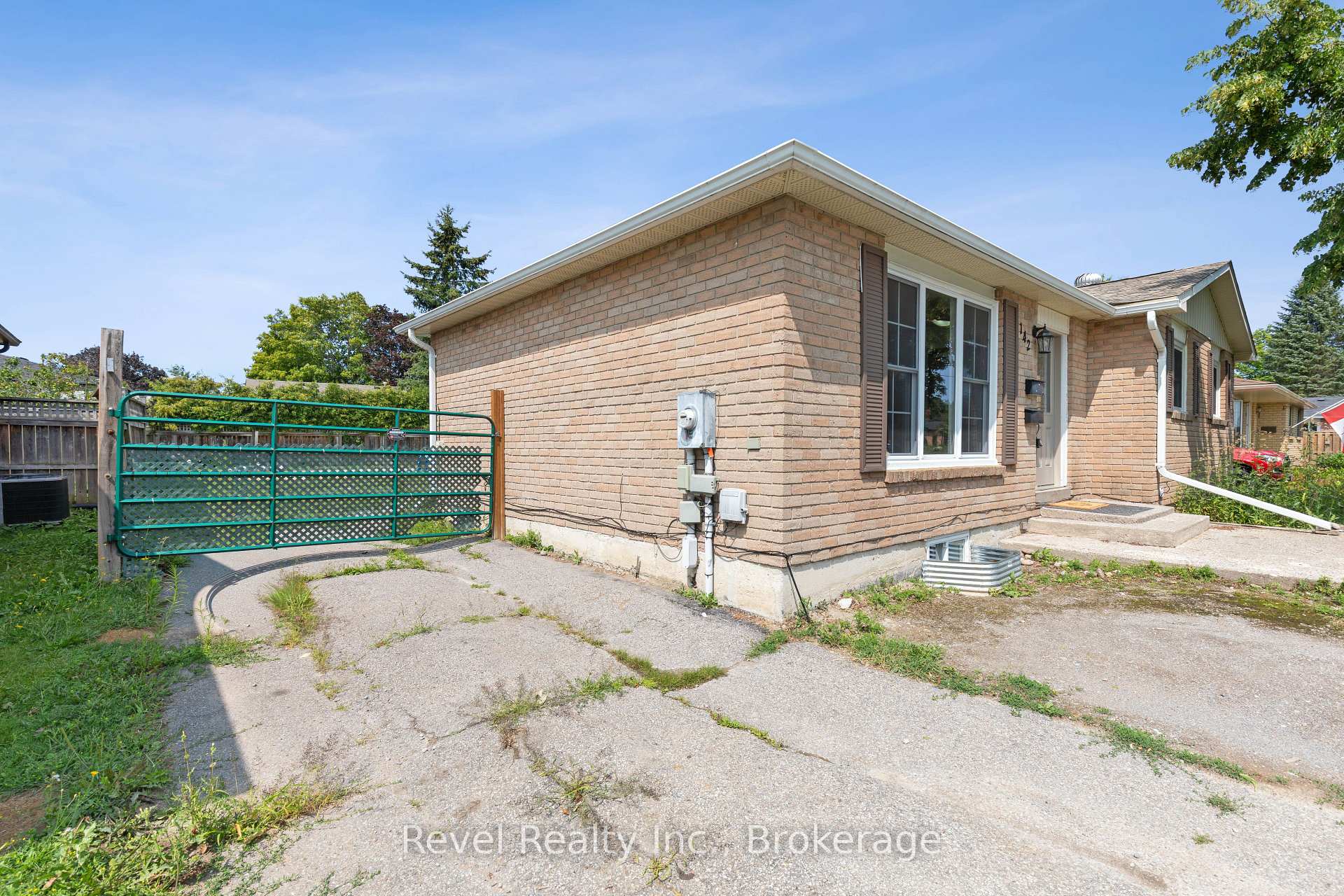 Photo 48 of 142 Sanderling Crescent, Kawartha Lakes, Lindsay — HOMEH