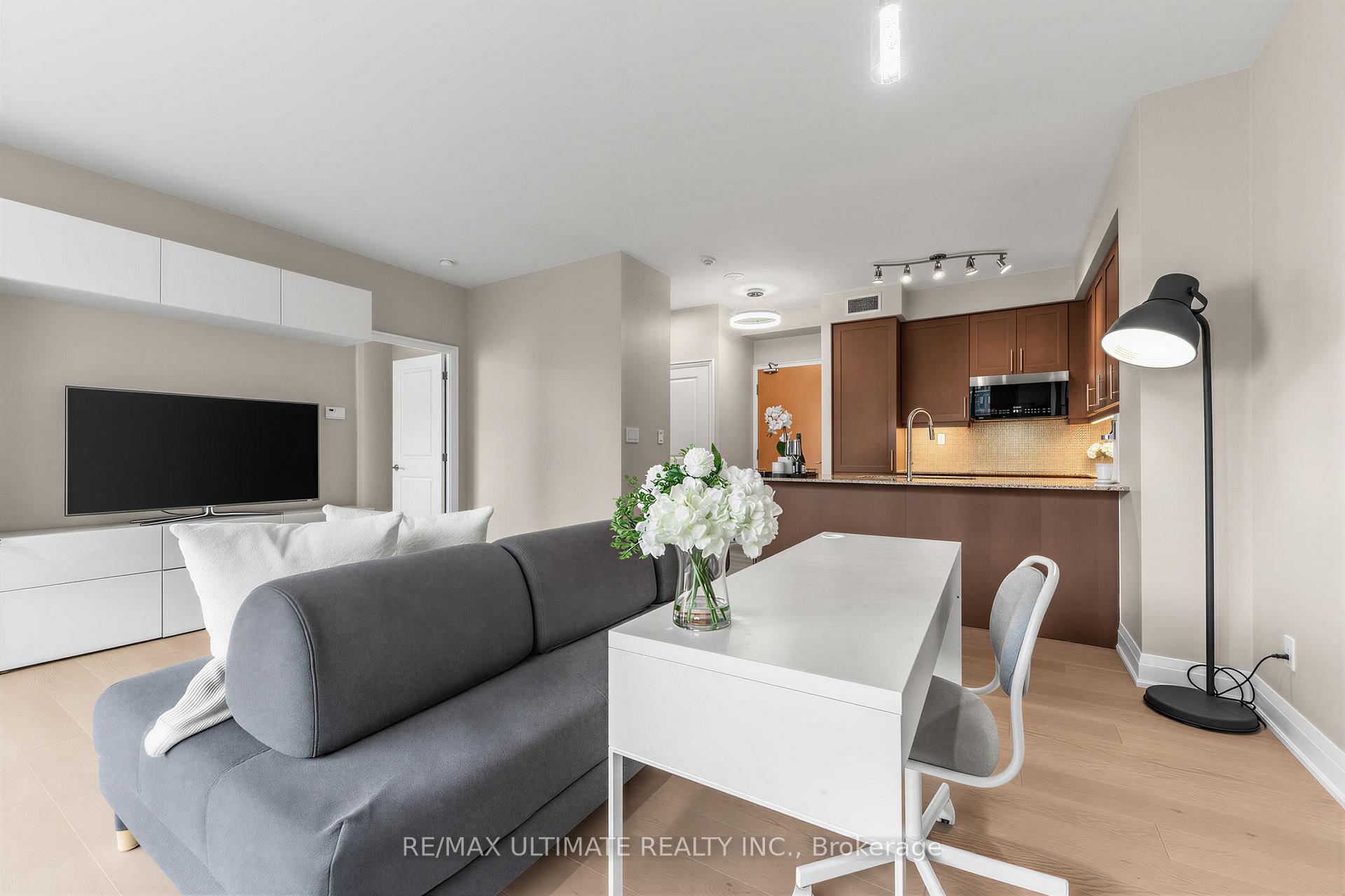 Photo 2 of Unit 603, 1 Bedford Road, Toronto, The Annex — HOMEH