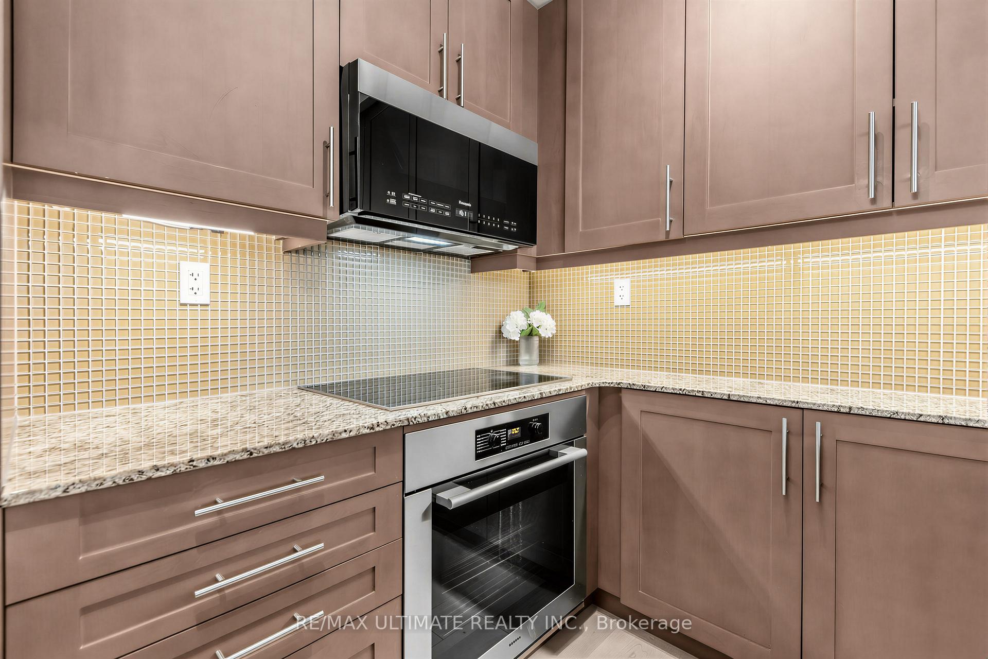 Photo 4 of Unit 603, 1 Bedford Road, Toronto, The Annex — HOMEH