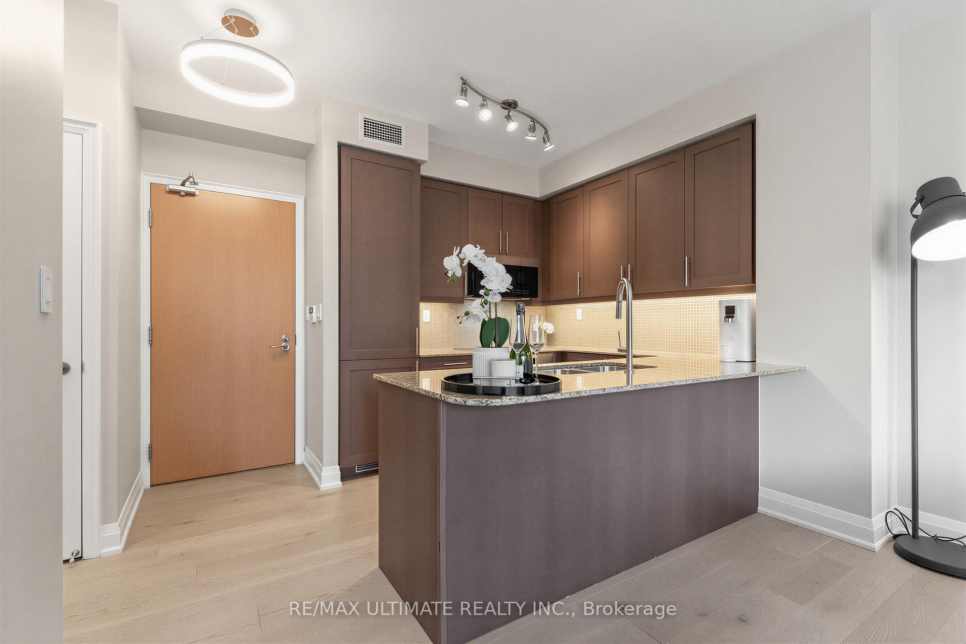 Photo 5 of Unit 603, 1 Bedford Road, Toronto, The Annex — HOMEH