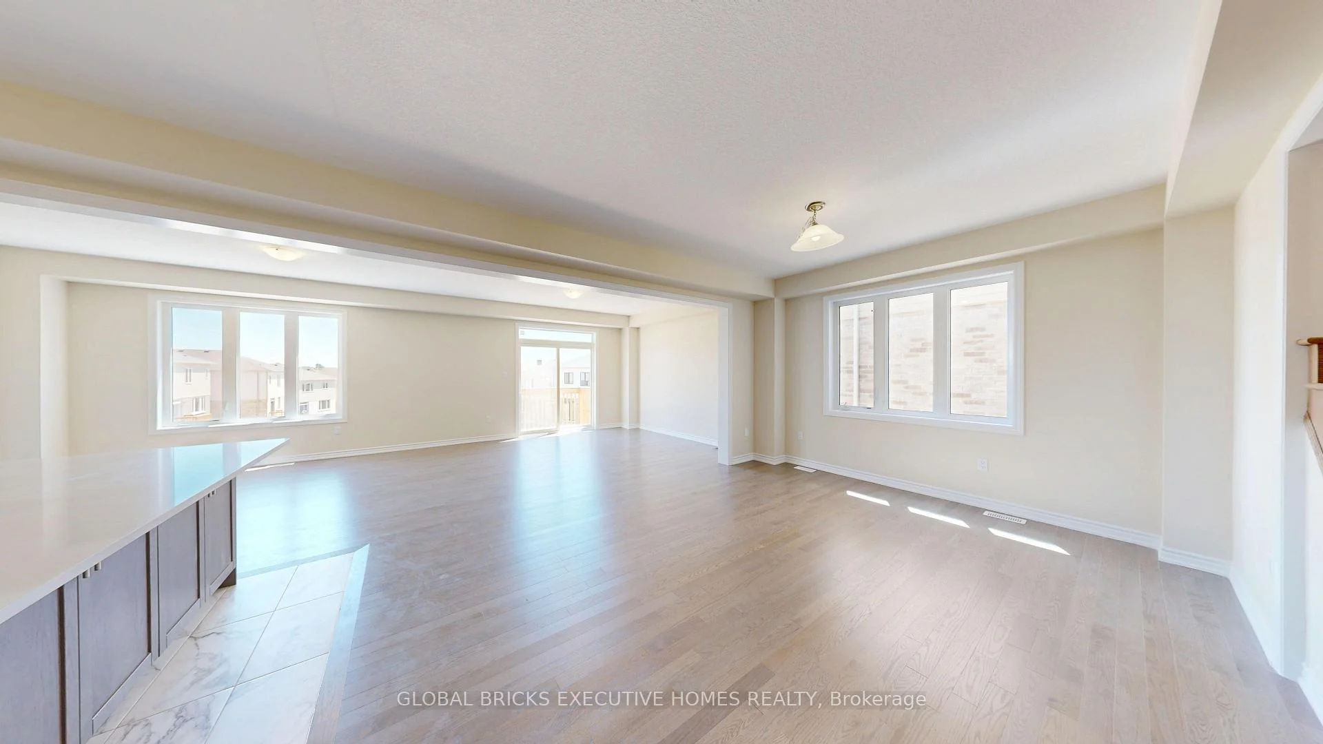 Photo 12 of 50 Postill Street, Brant, Paris — HOMEH