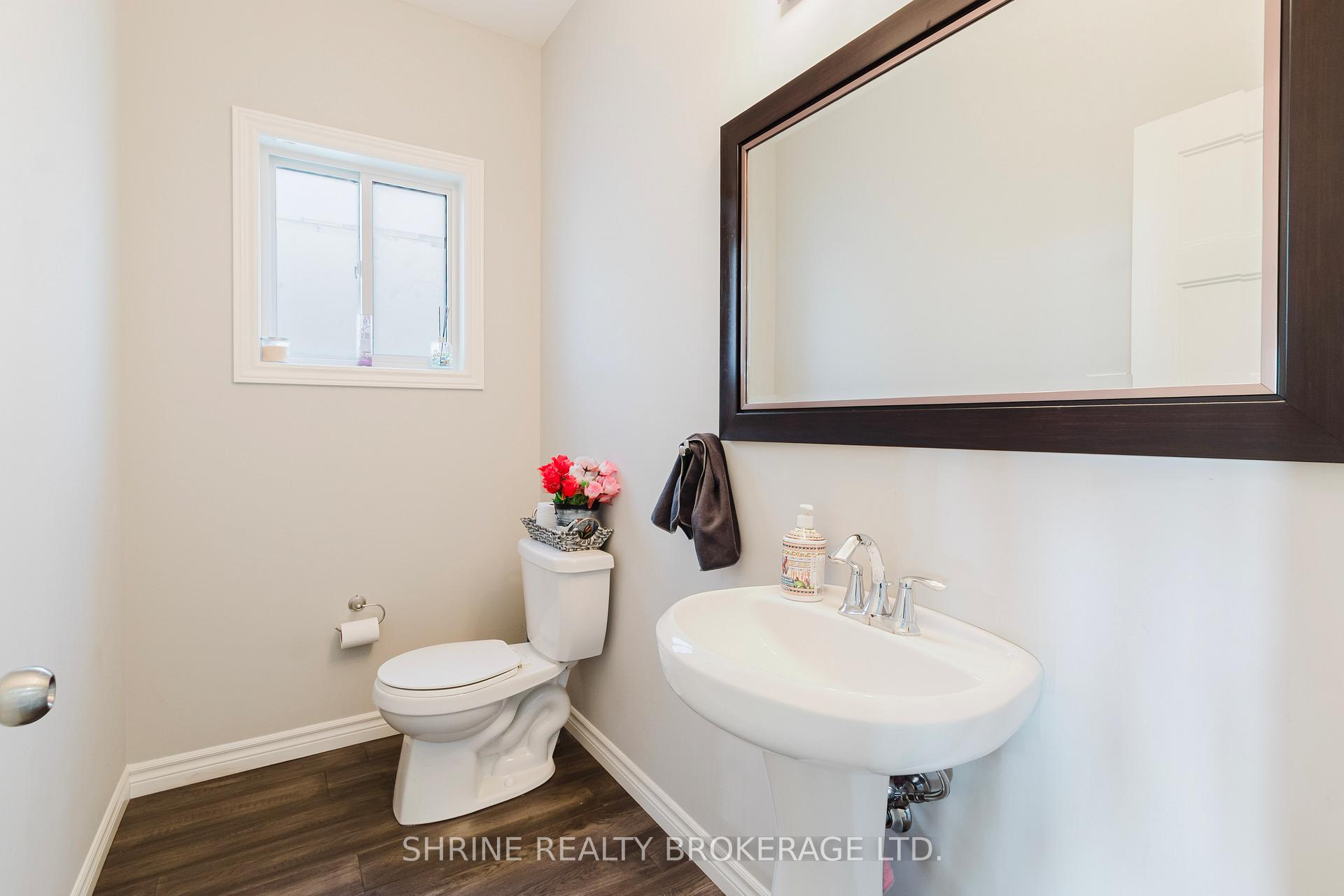Photo 6 of 4369 Lismer Lane, London, South W — HOMEH