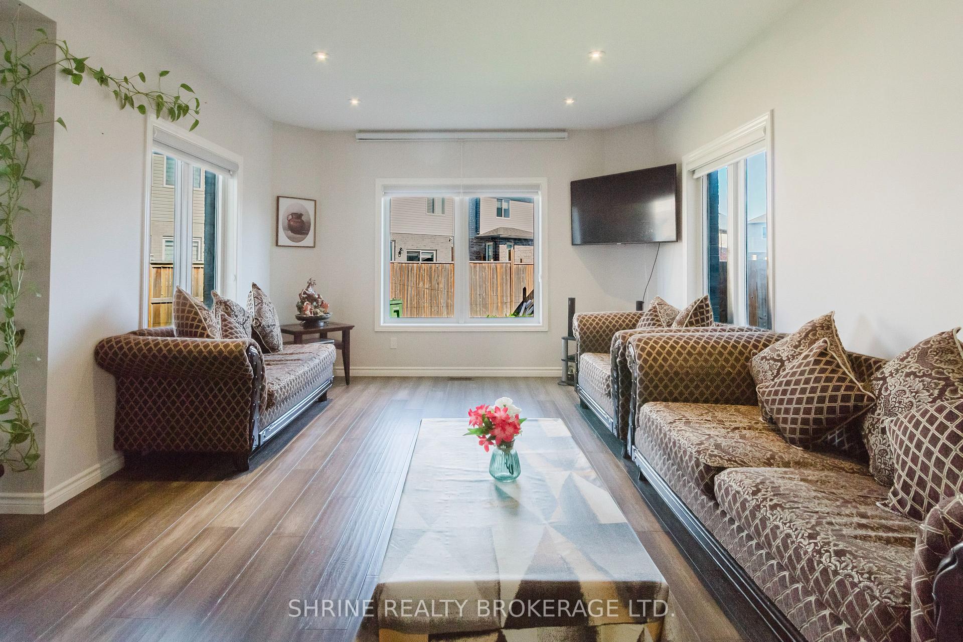 Photo 13 of 4369 Lismer Lane, London, South W — HOMEH