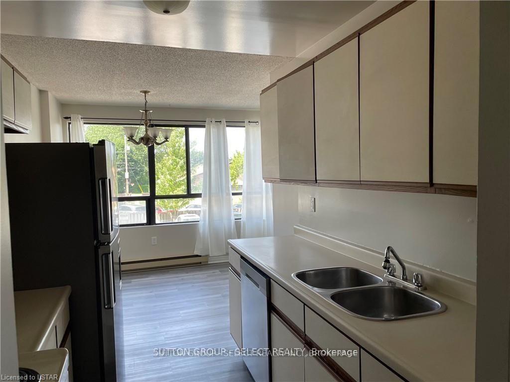 Photo 2 of Unit 4, 135 Baseline Road, London, South D — HOMEH