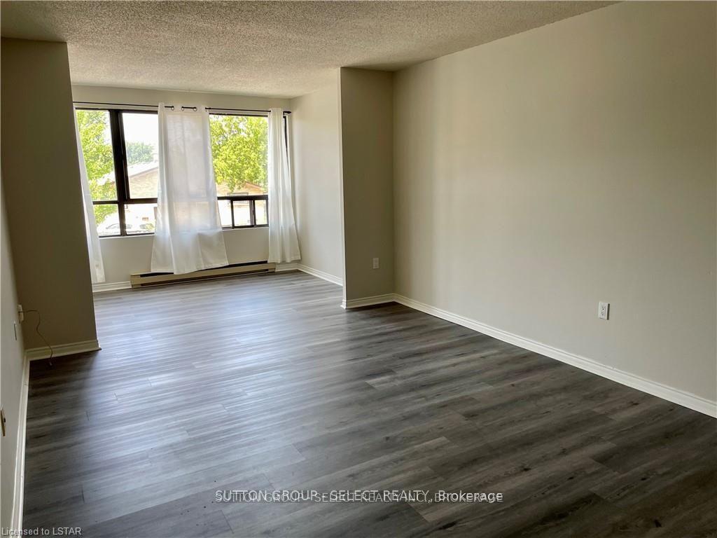 Photo 4 of Unit 4, 135 Baseline Road, London, South D — HOMEH