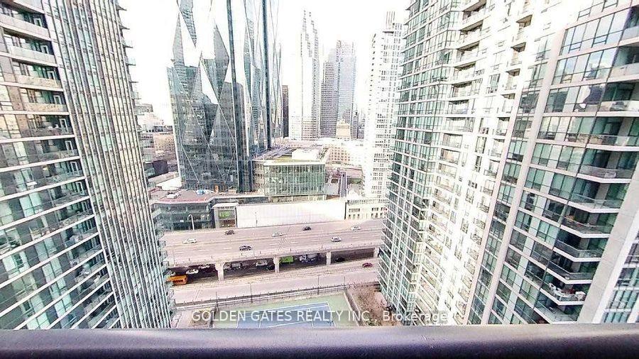 Photo 3 of Unit #2501, 12 Yonge Street, Toronto, Waterfront Communities — HOMEH