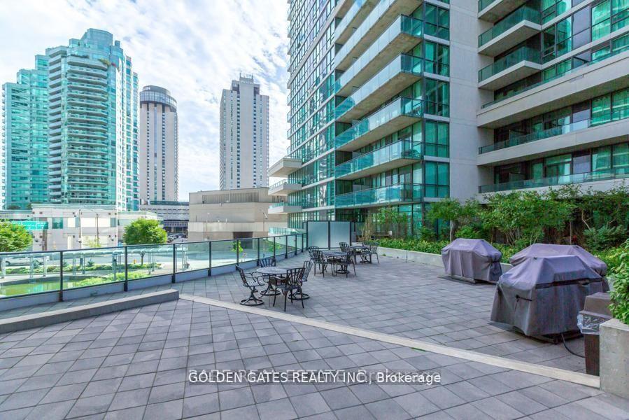 Photo 12 of Unit #2501, 12 Yonge Street, Toronto, Waterfront Communities — HOMEH