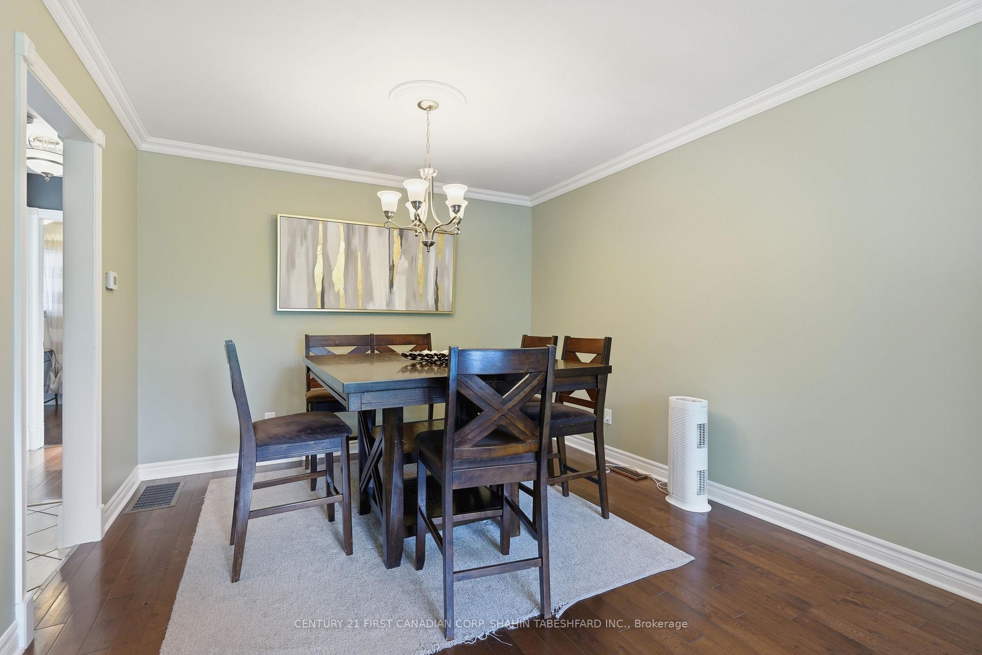 Photo 6 of 252 Ardsley Crescent, London, North I — HOMEH