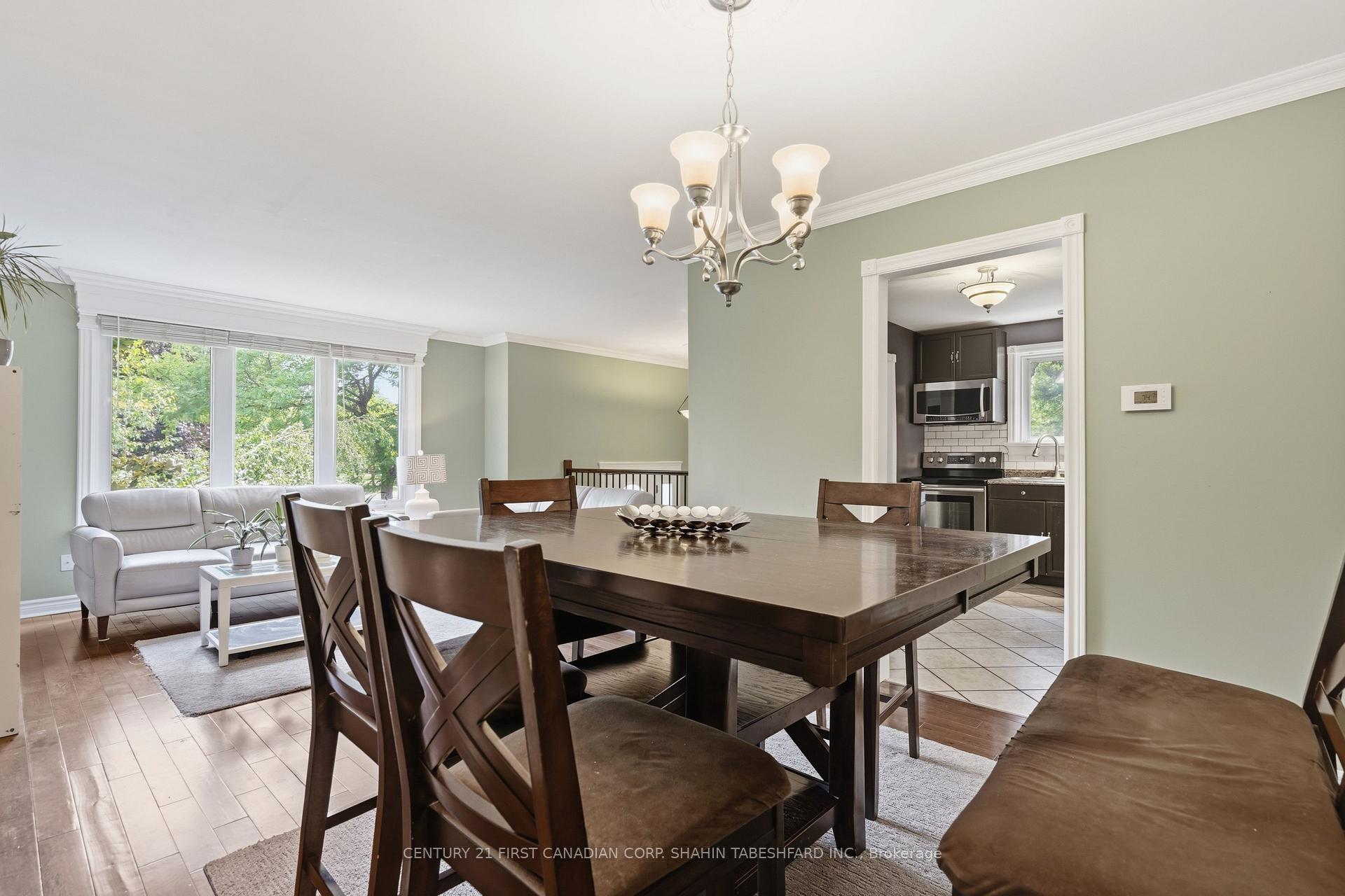 Photo 7 of 252 Ardsley Crescent, London, North I — HOMEH