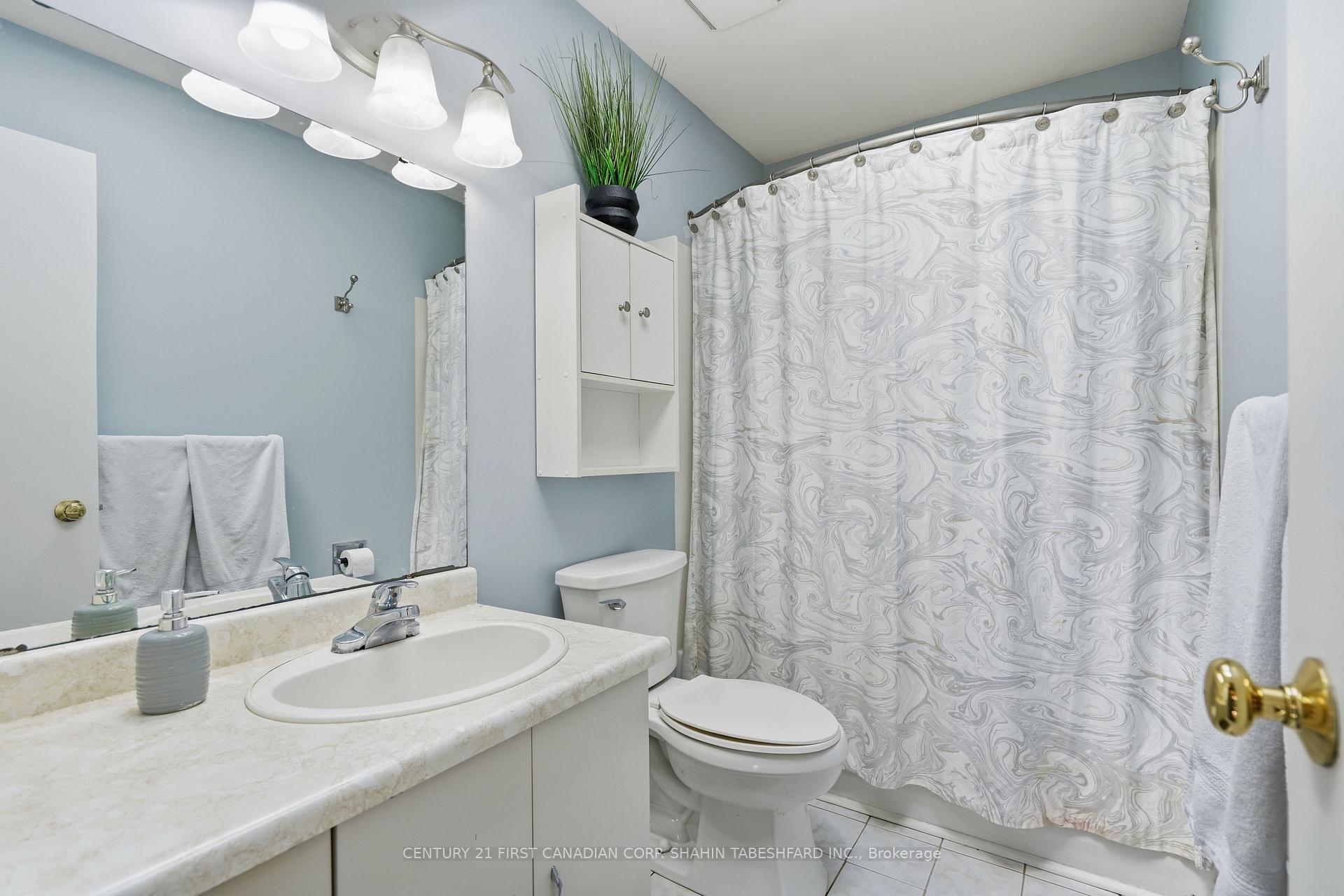Photo 15 of 252 Ardsley Crescent, London, North I — HOMEH
