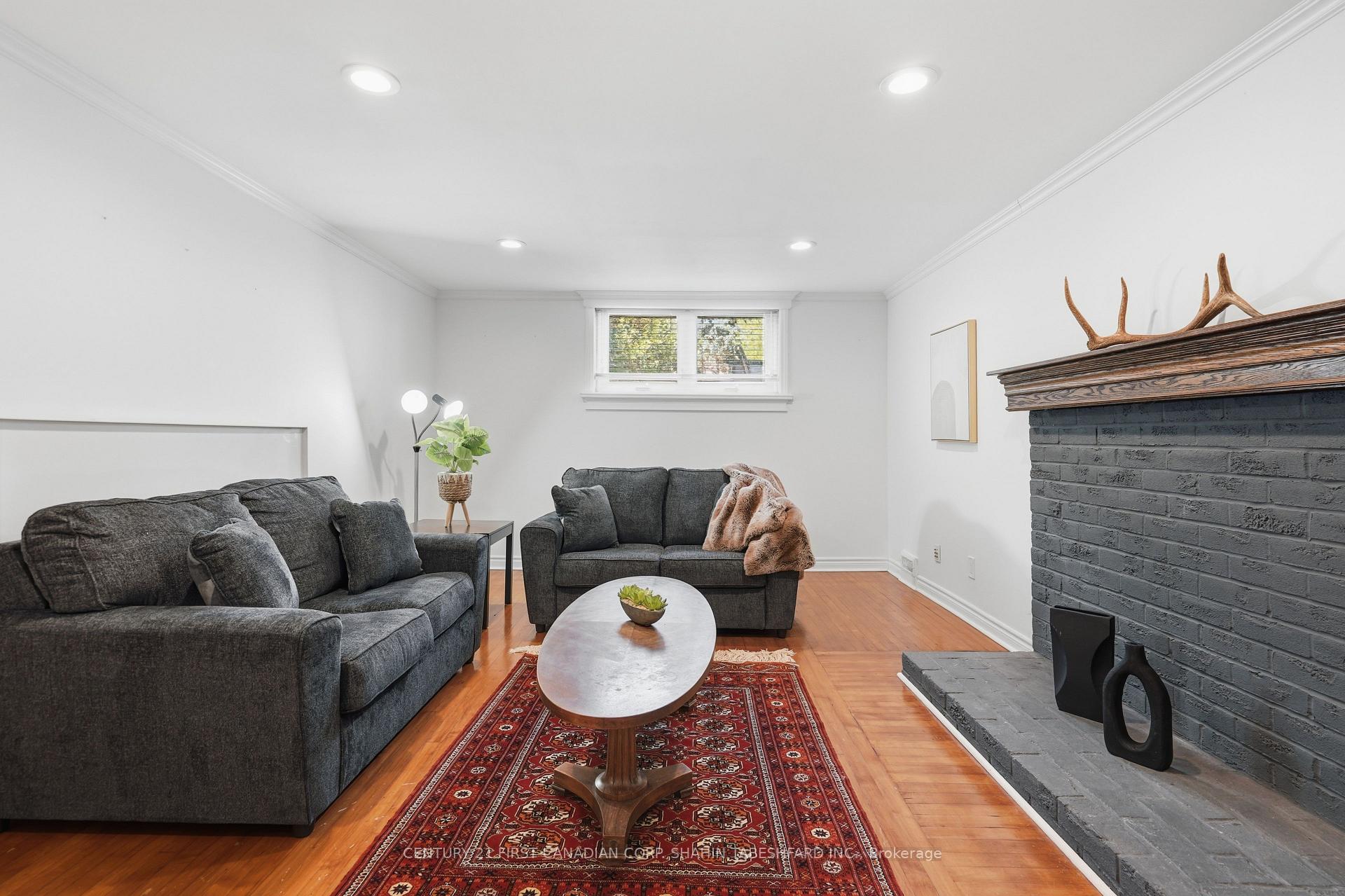 Photo 16 of 252 Ardsley Crescent, London, North I — HOMEH