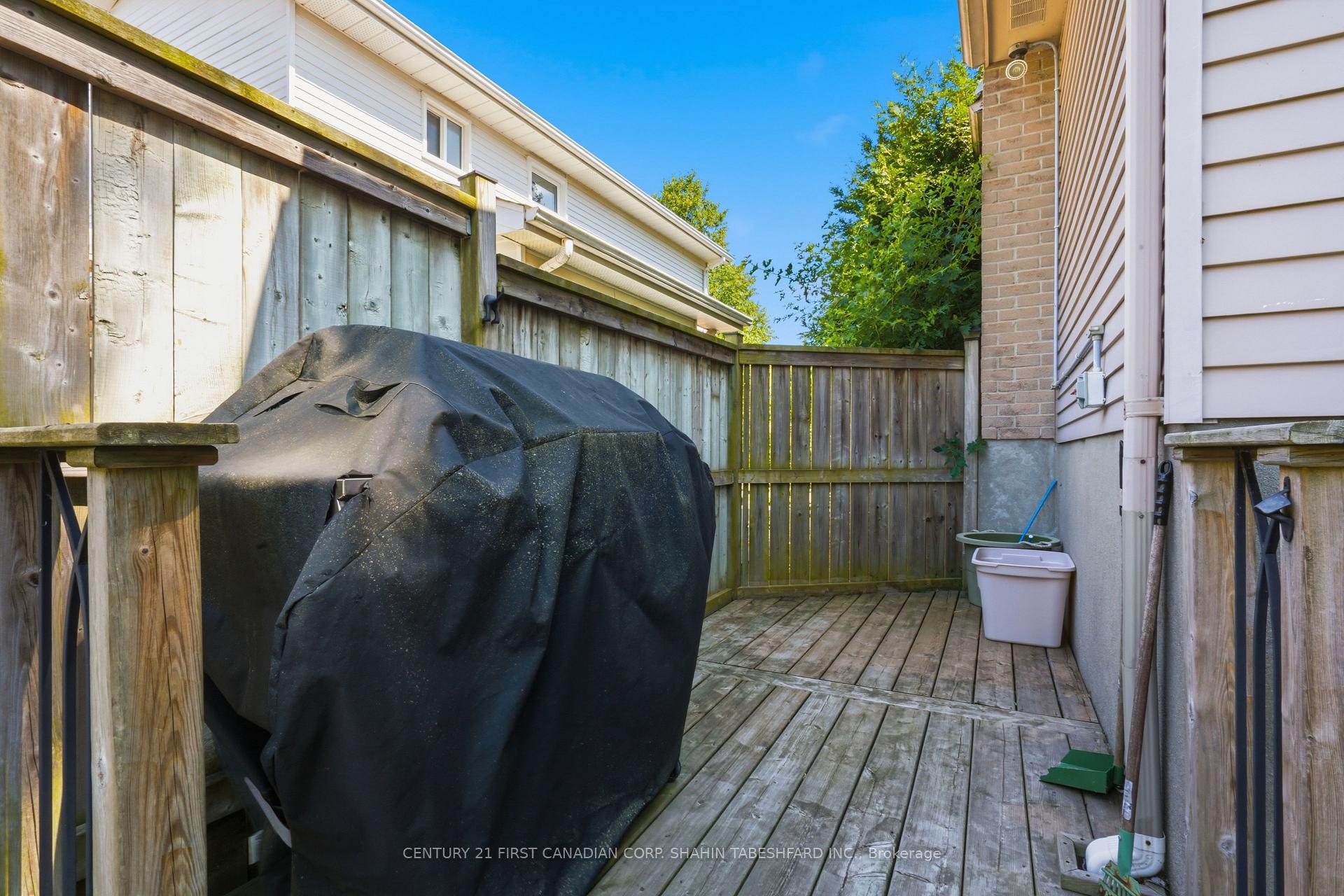 Photo 23 of 252 Ardsley Crescent, London, North I — HOMEH