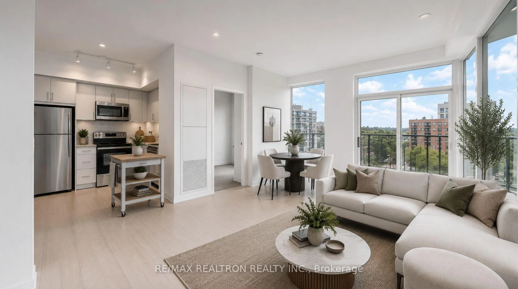 Front of Unit 702, 4010 Eglinton Avenue W