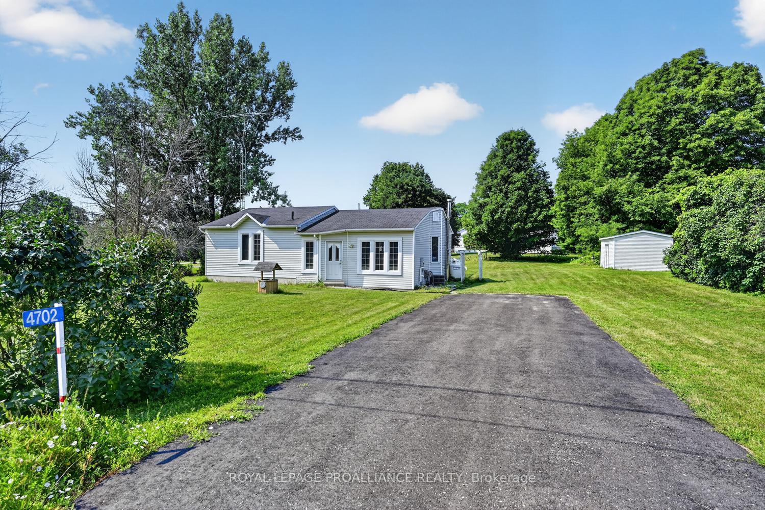 Photo 1 of 4702 Baker Drive, Augusta, Augusta Twp — HOMEH