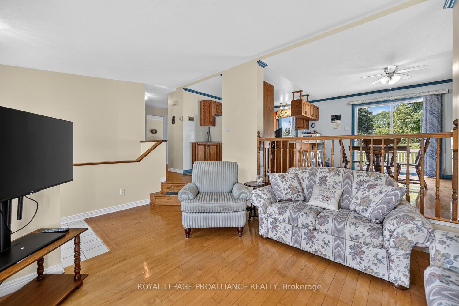 Photo 8 of 4702 Baker Drive, Augusta, Augusta Twp — HOMEH