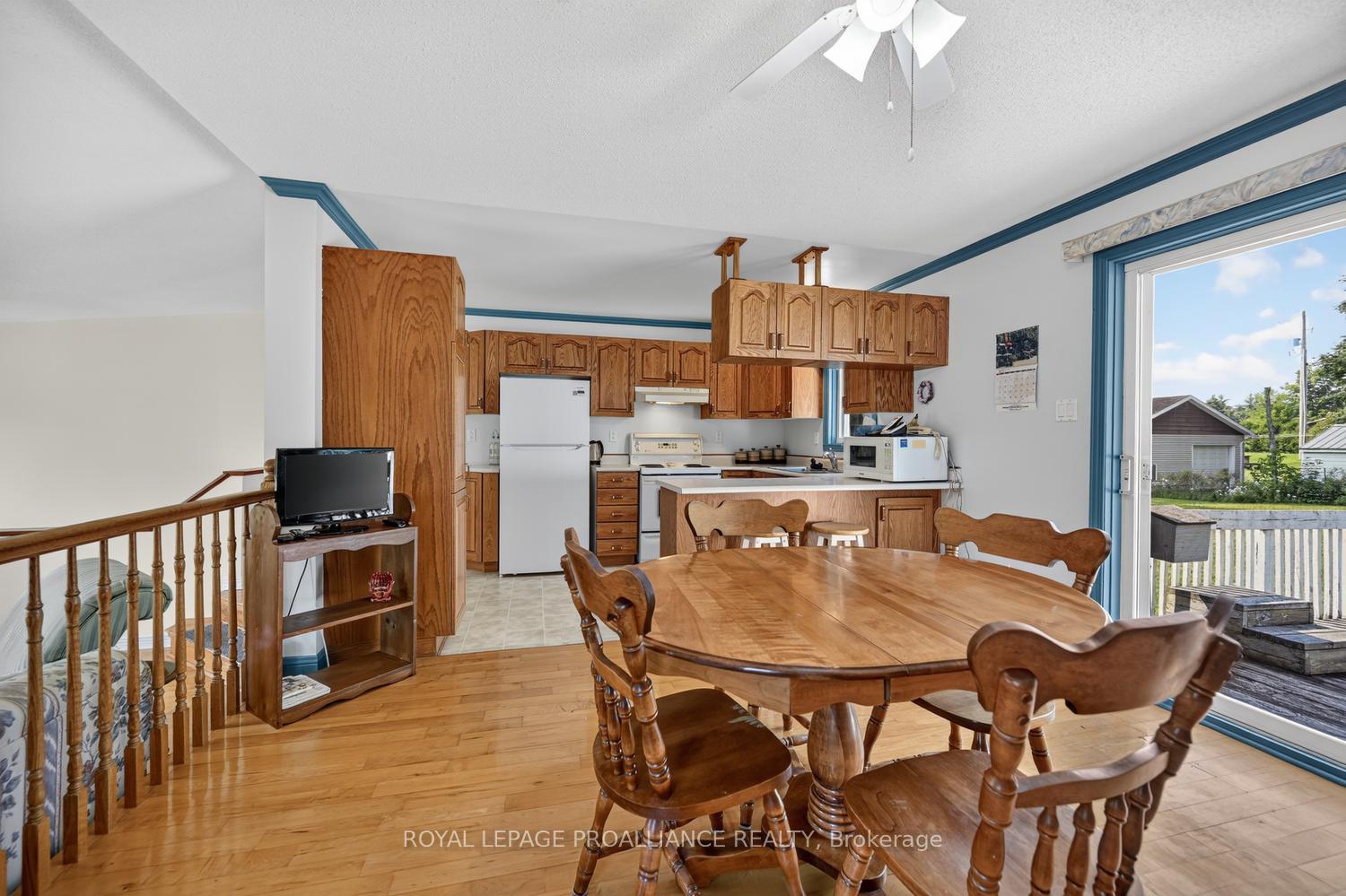 Photo 12 of 4702 Baker Drive, Augusta, Augusta Twp — HOMEH