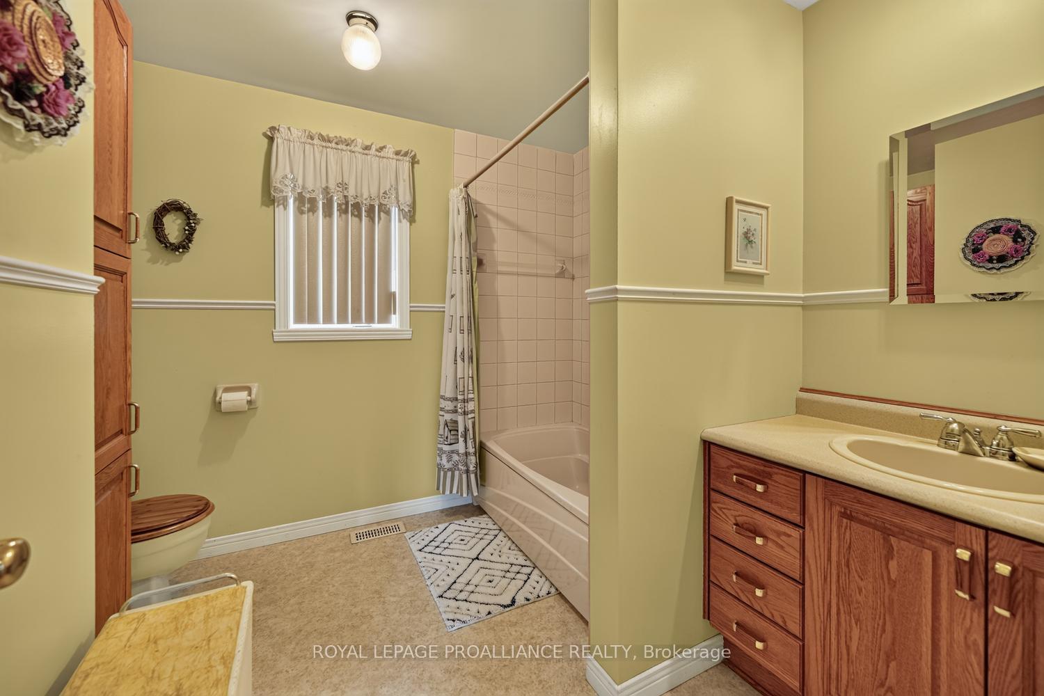 Photo 19 of 4702 Baker Drive, Augusta, Augusta Twp — HOMEH