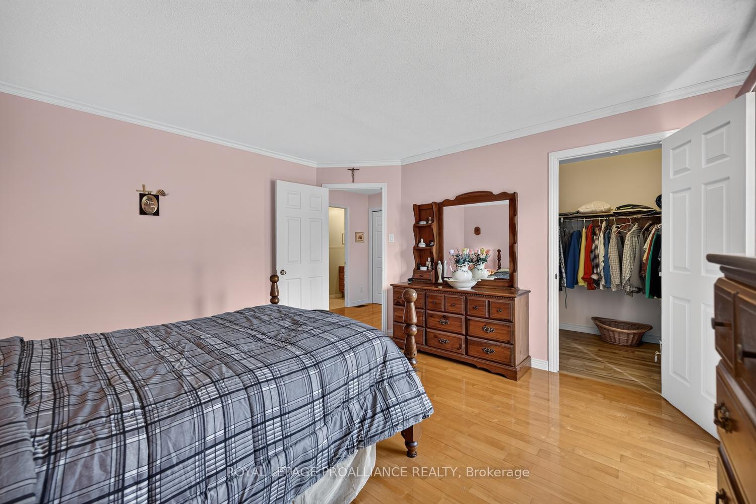 Photo 22 of 4702 Baker Drive, Augusta, Augusta Twp — HOMEH