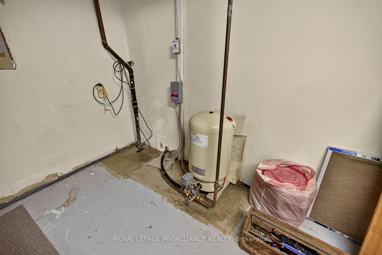 Photo 31 of 4702 Baker Drive, Augusta, Augusta Twp — HOMEH